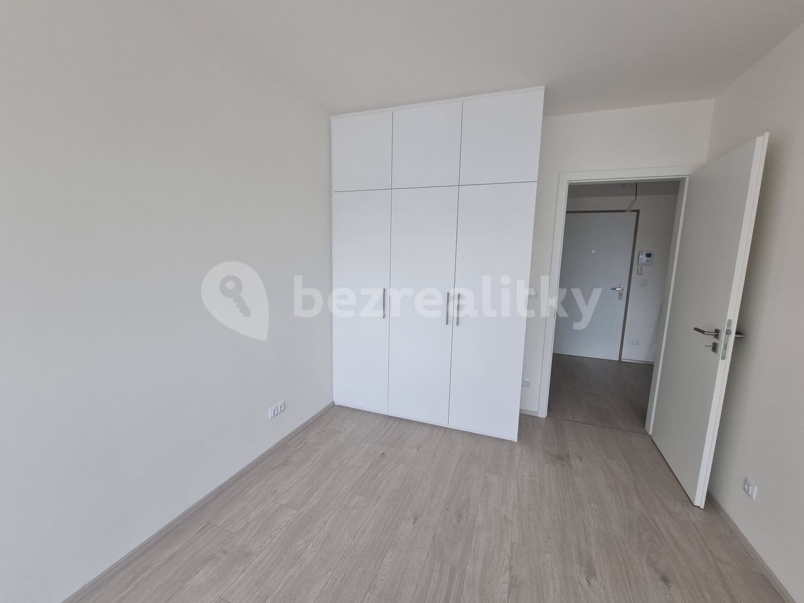 Prenájom bytu 2-izbový 52 m², Dělnická, Praha, Praha Prenájom bytu 2-izbový 52 m², Dělnická, Praha, Praha