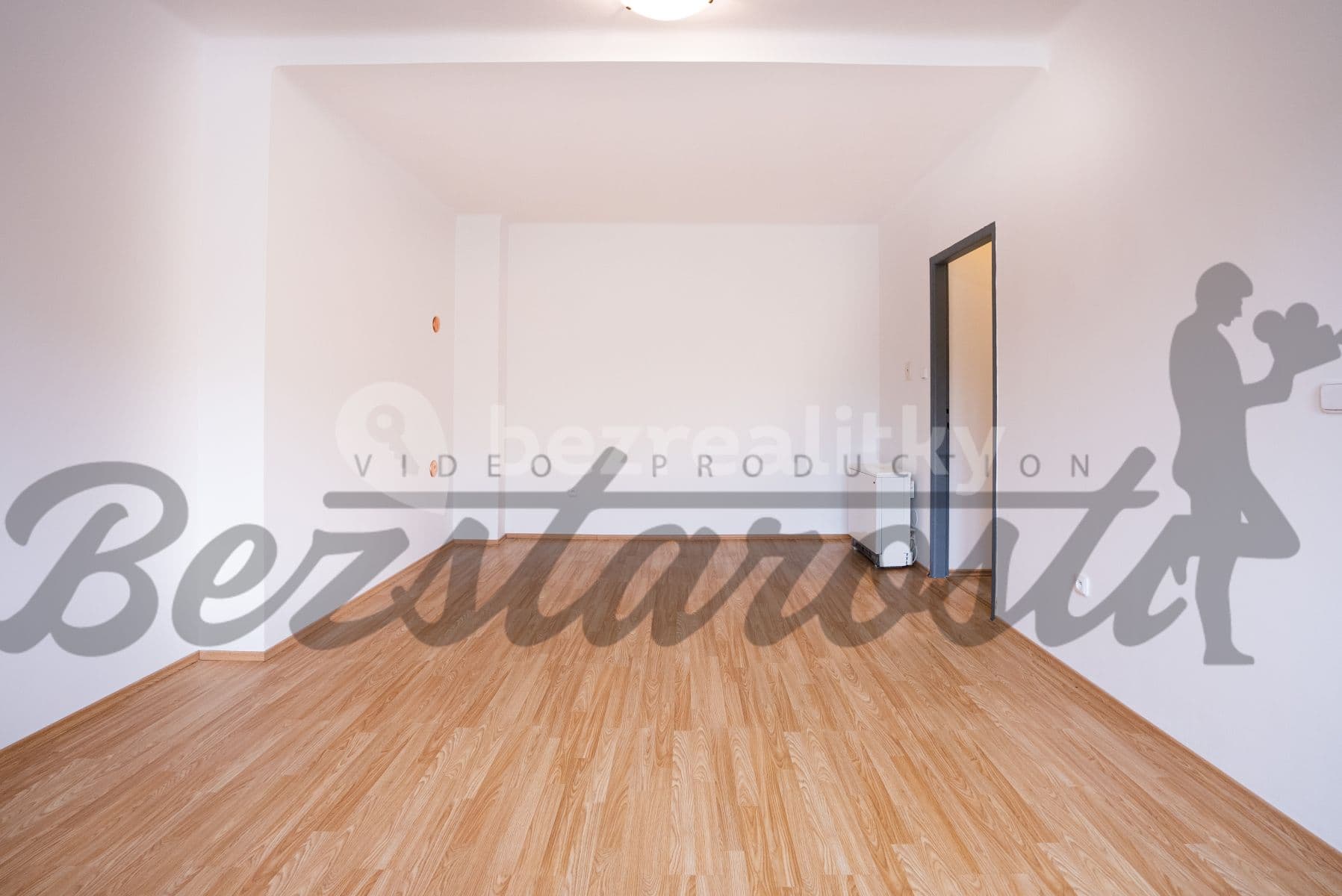 Prenájom bytu 1-izbový 34 m², Vrchlického, Praha, Praha Prenájom bytu 1-izbový 34 m², Vrchlického, Praha, Praha