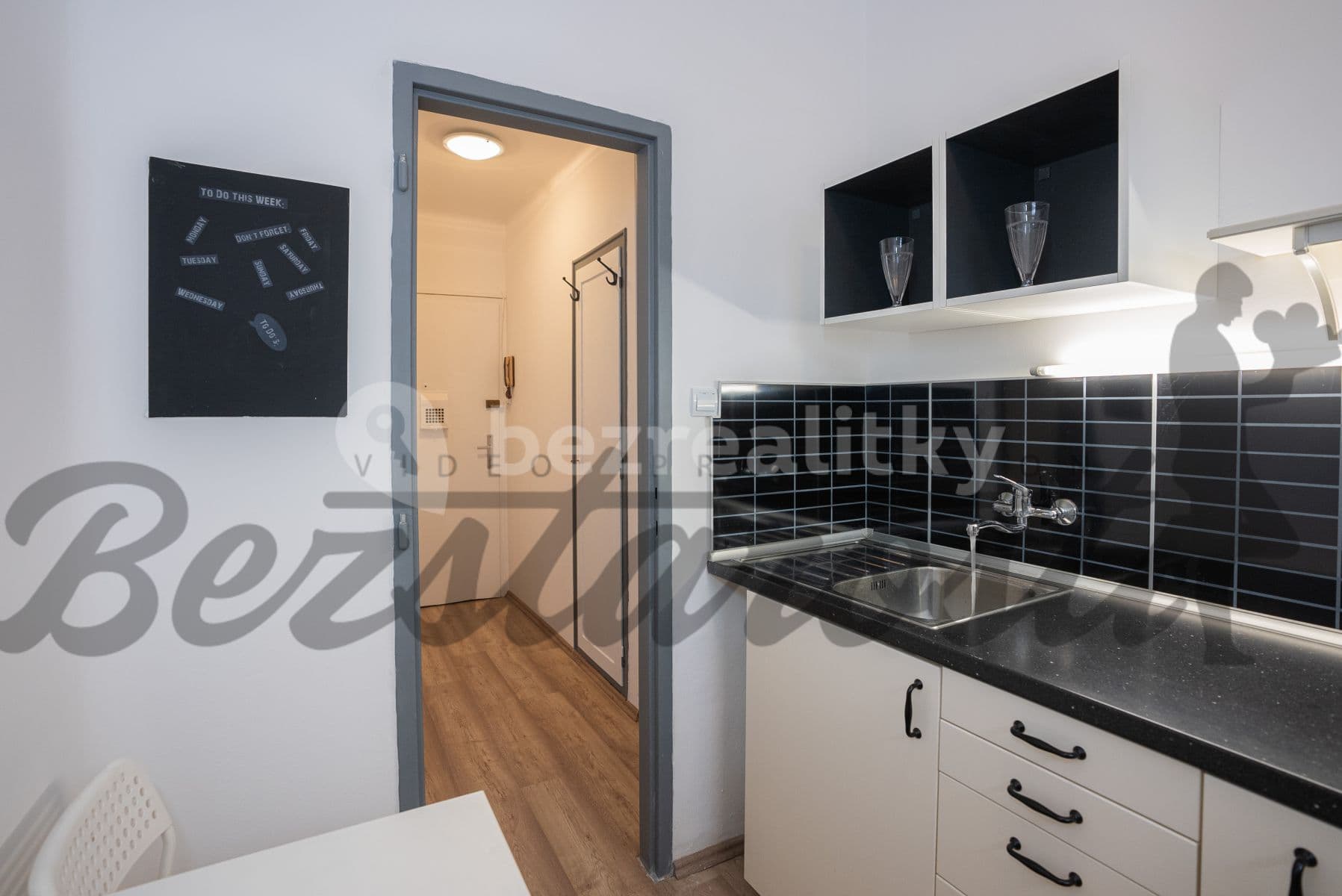 Prenájom bytu 1-izbový 34 m², Vrchlického, Praha, Praha Prenájom bytu 1-izbový 34 m², Vrchlického, Praha, Praha