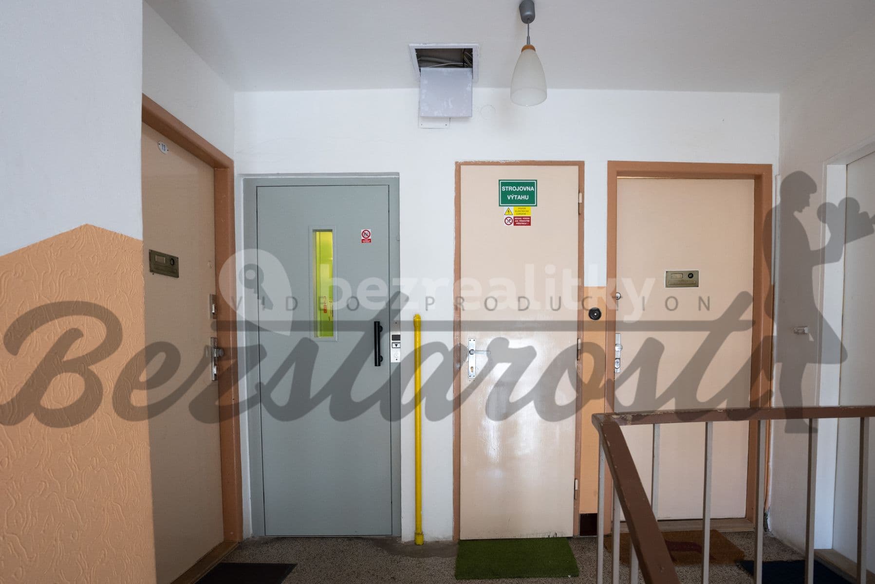 Prenájom bytu 1-izbový 34 m², Vrchlického, Praha, Praha Prenájom bytu 1-izbový 34 m², Vrchlického, Praha, Praha