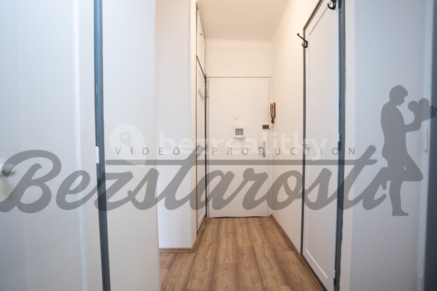 Prenájom bytu 1-izbový 34 m², Vrchlického, Praha, Praha Prenájom bytu 1-izbový 34 m², Vrchlického, Praha, Praha