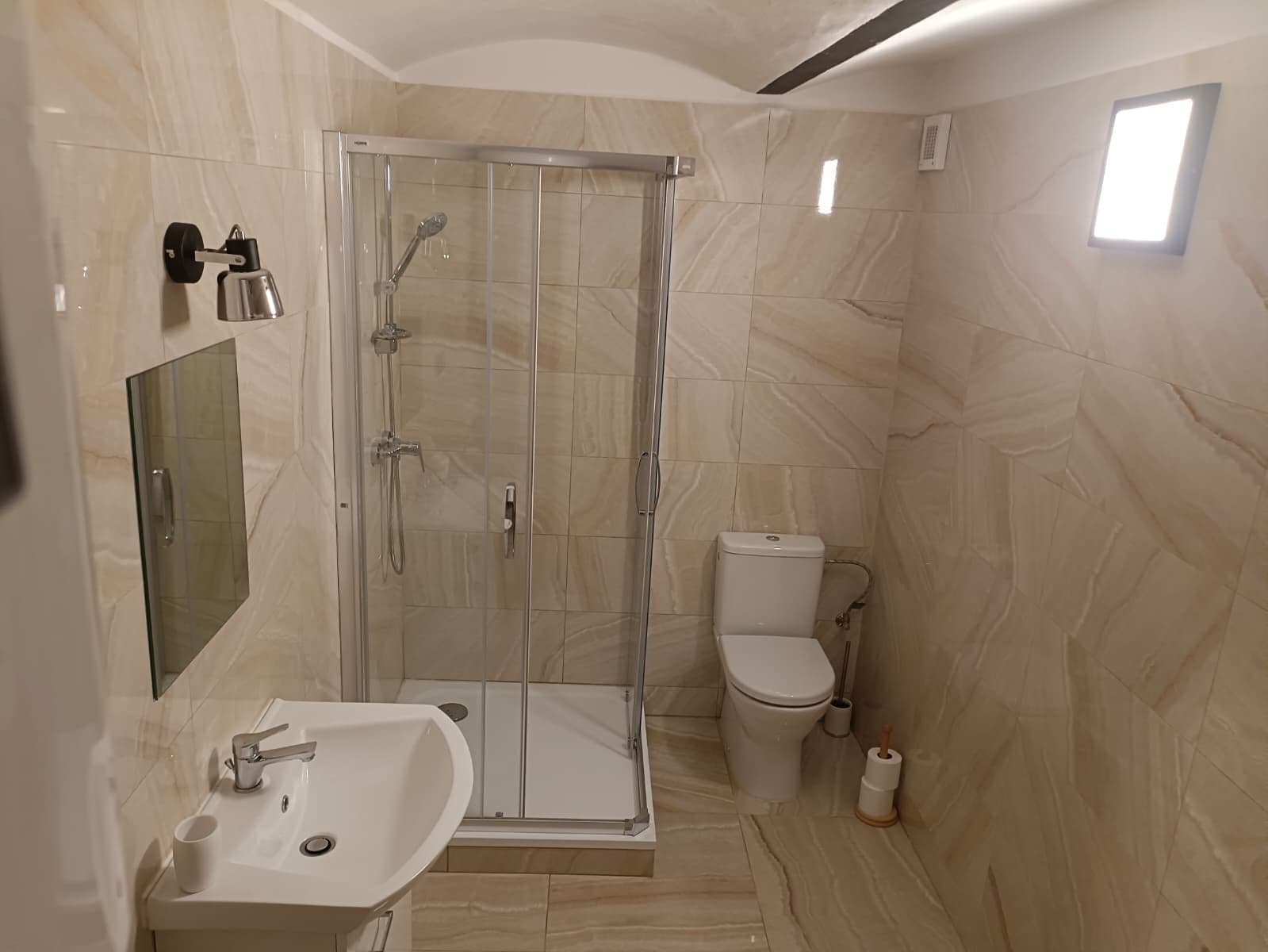 Predaj bytu 1-izbový 70 m², U Horní brány, Broumov, Královéhradecký kraj Predaj bytu 1-izbový 70 m², U Horní brány, Broumov, Královéhradecký kraj