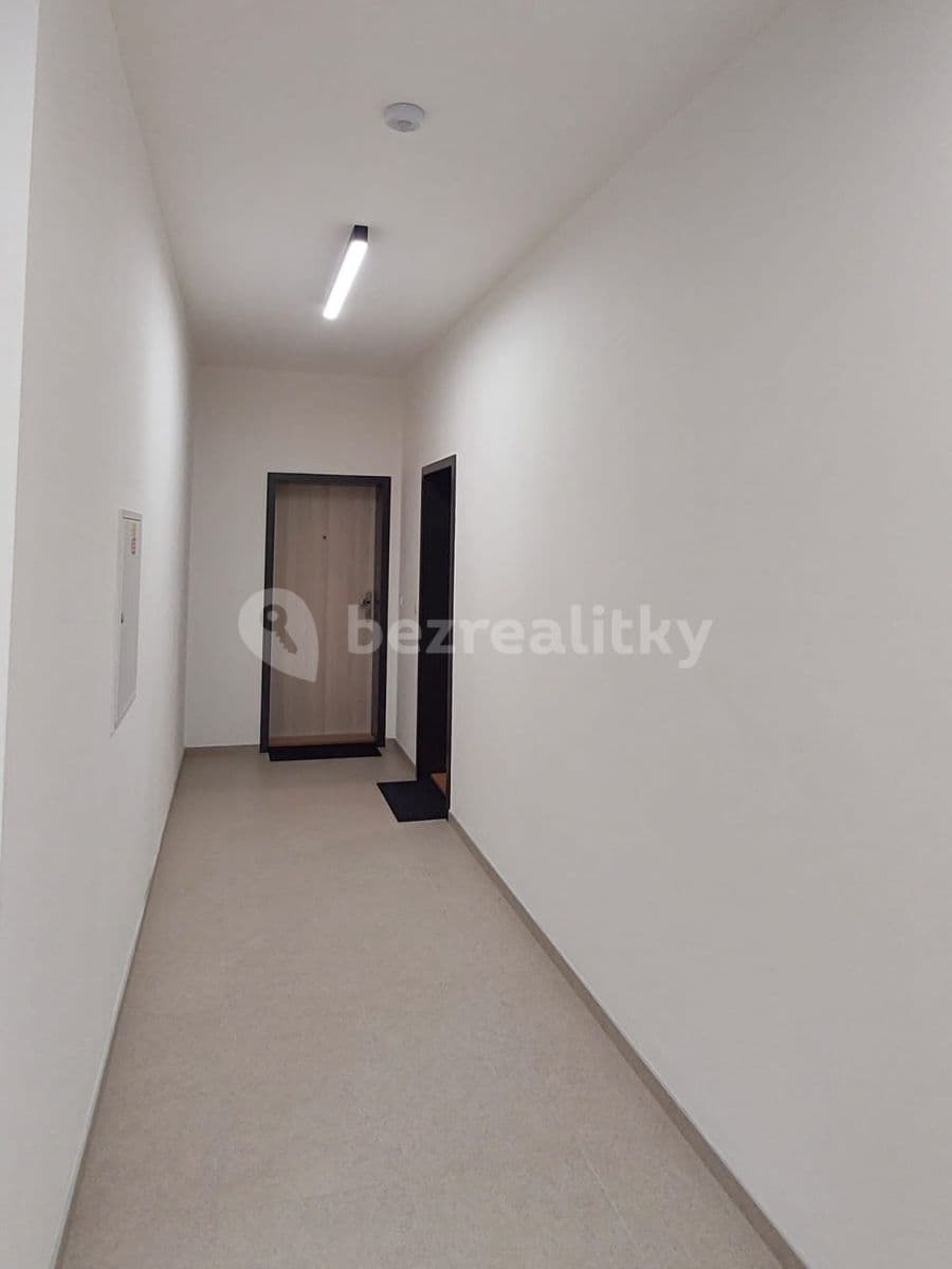 Prenájom bytu 2-izbový 65 m², U Škol, Bučovice, Jihomoravský kraj Prenájom bytu 2-izbový 65 m², U Škol, Bučovice, Jihomoravský kraj