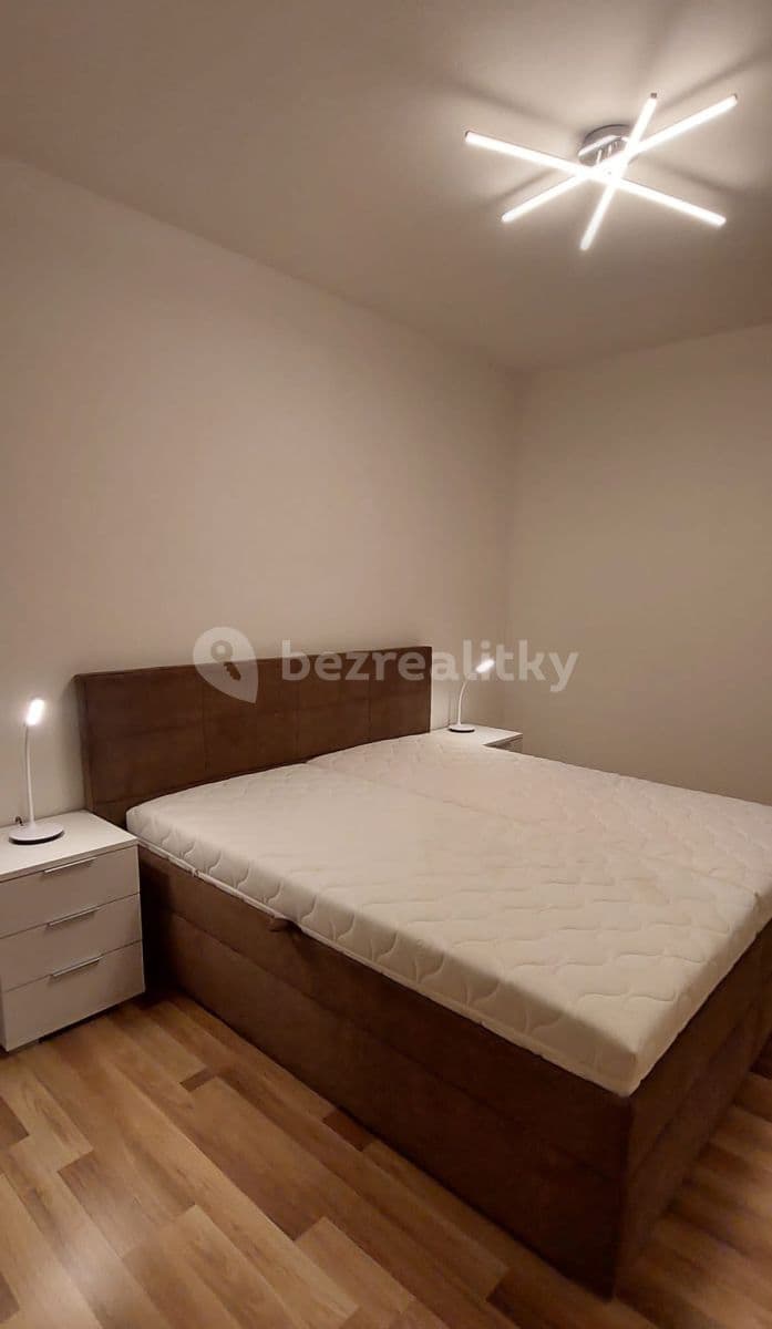 Prenájom bytu 2-izbový 65 m², U Škol, Bučovice, Jihomoravský kraj Prenájom bytu 2-izbový 65 m², U Škol, Bučovice, Jihomoravský kraj