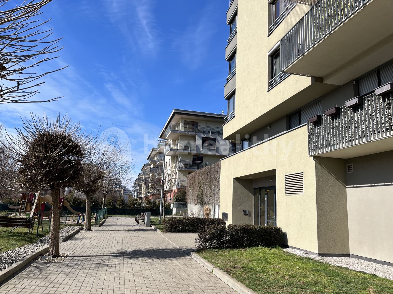 Prenájom bytu 2-izbový 62 m², Sousedíkova, Praha, Praha Prenájom bytu 2-izbový 62 m², Sousedíkova, Praha, Praha