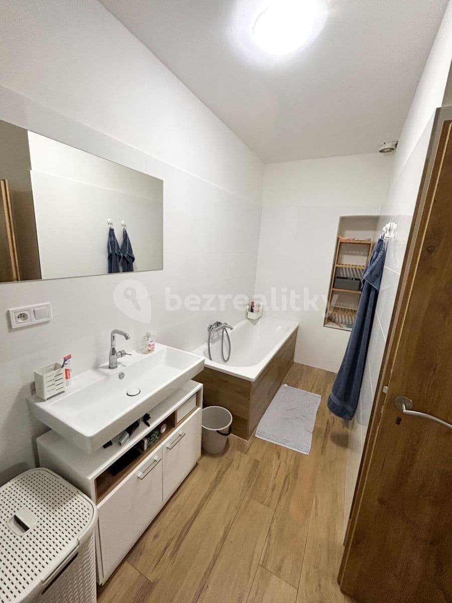 Prenájom bytu 2-izbový 85 m², Jiránkova, Brno, Jihomoravský kraj Prenájom bytu 2-izbový 85 m², Jiránkova, Brno, Jihomoravský kraj