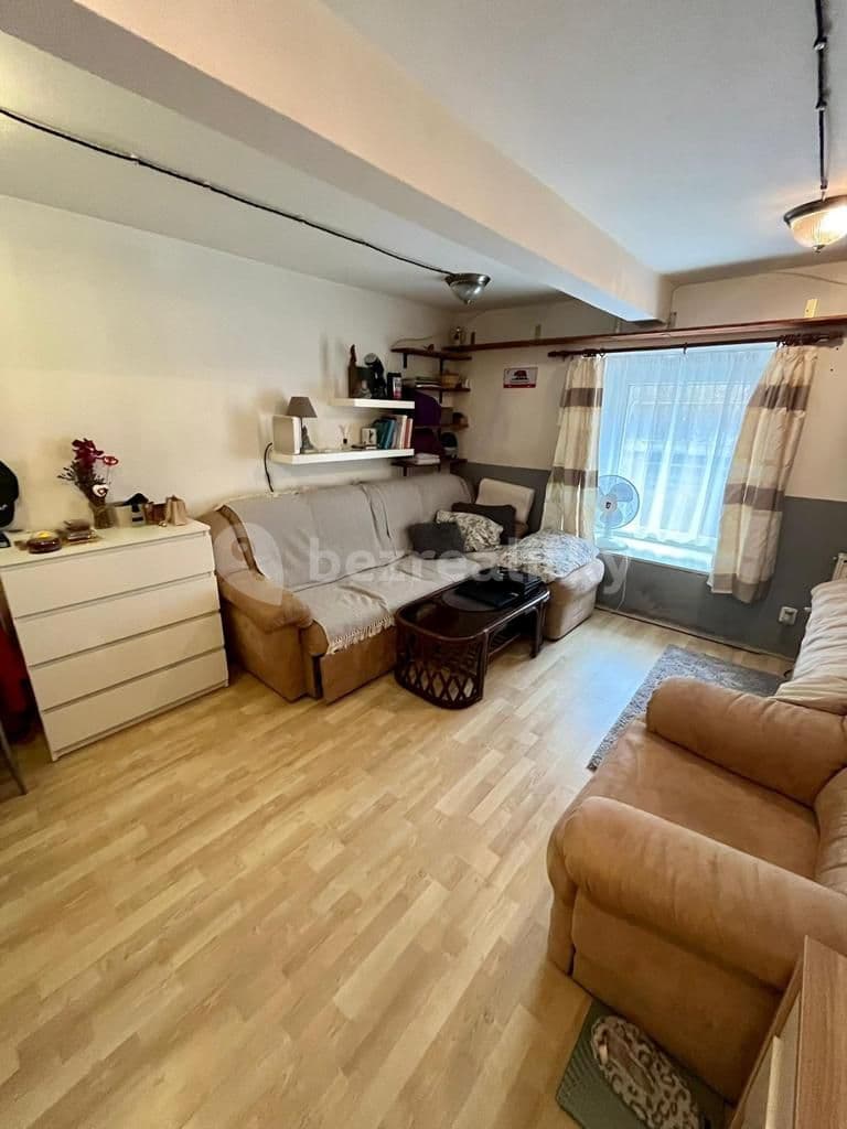 Prenájom bytu 2-izbový 38 m², Terronská, Praha, Praha Prenájom bytu 2-izbový 38 m², Terronská, Praha, Praha