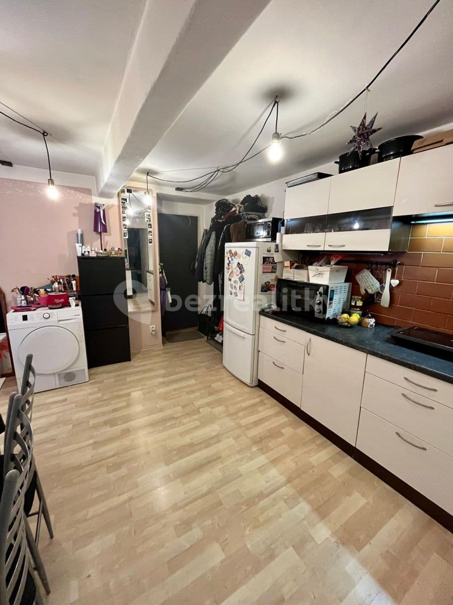 Prenájom bytu 2-izbový 38 m², Terronská, Praha, Praha Prenájom bytu 2-izbový 38 m², Terronská, Praha, Praha