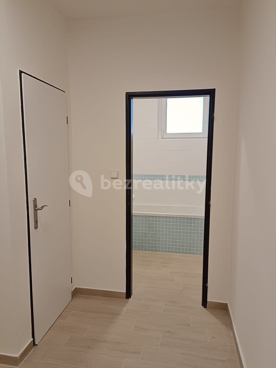 Prenájom bytu 3-izbový 79 m², Rohozec, Jihomoravský kraj Prenájom bytu 3-izbový 79 m², Rohozec, Jihomoravský kraj