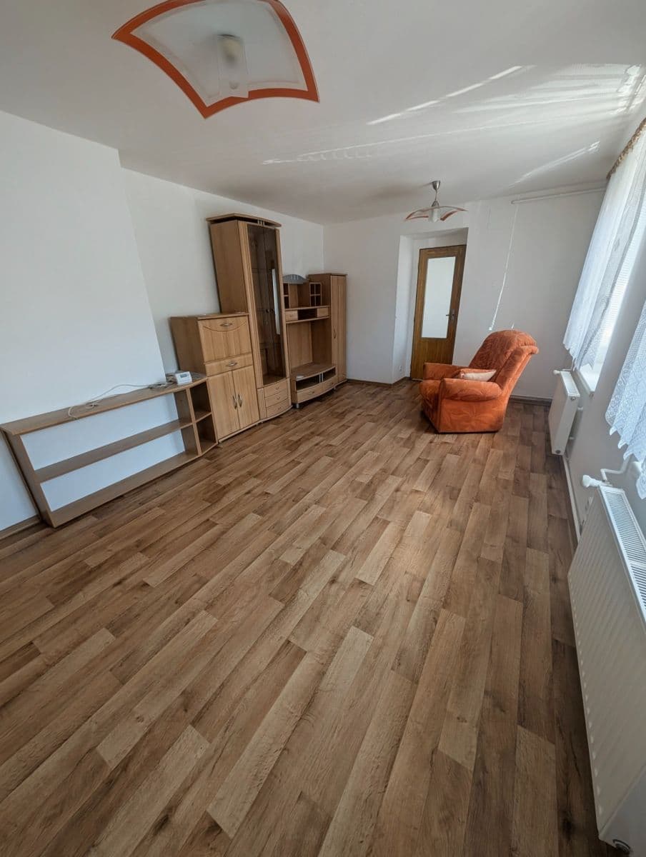 Prenájom bytu 2-izbový 36 m², Želivského, Jablonec nad Nisou, Liberecký kraj Prenájom bytu 2-izbový 36 m², Želivského, Jablonec nad Nisou, Liberecký kraj