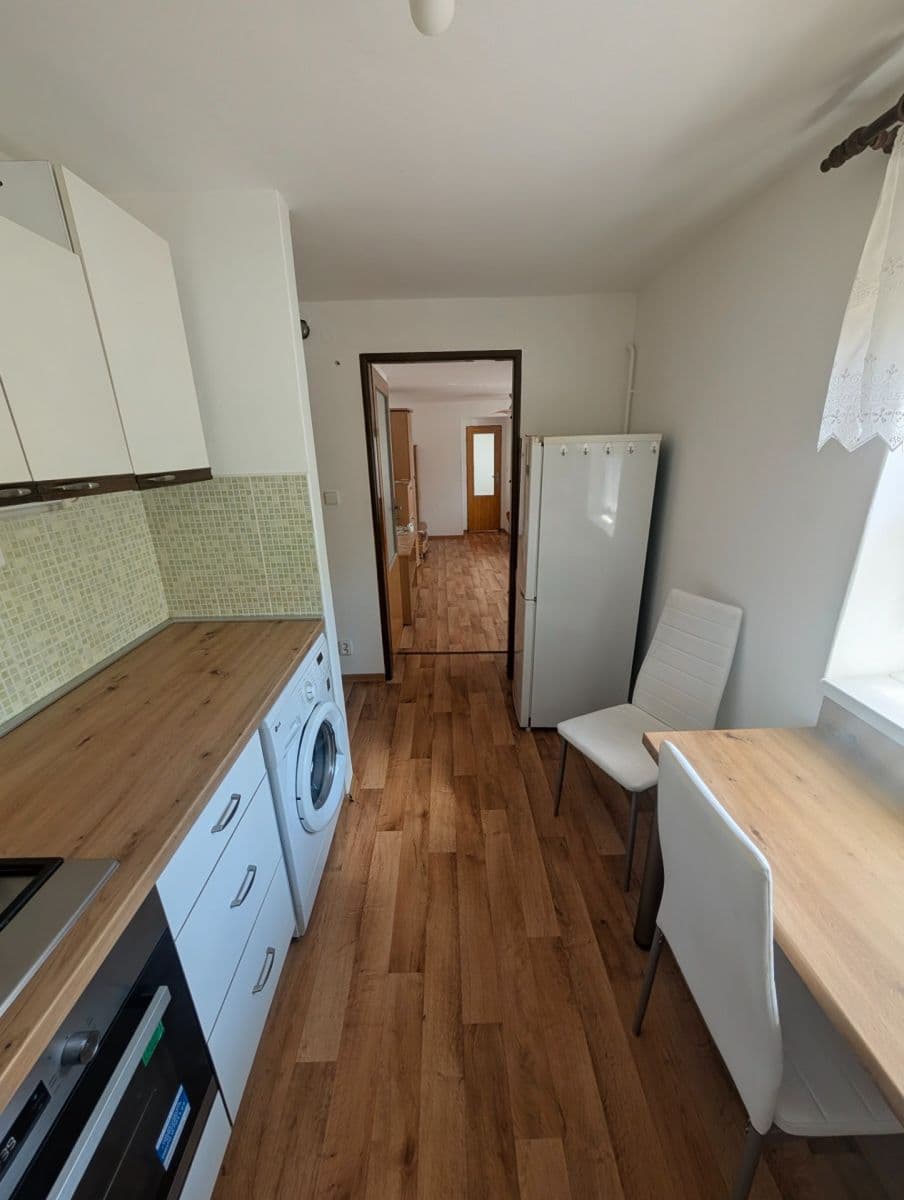 Prenájom bytu 2-izbový 36 m², Želivského, Jablonec nad Nisou, Liberecký kraj Prenájom bytu 2-izbový 36 m², Želivského, Jablonec nad Nisou, Liberecký kraj
