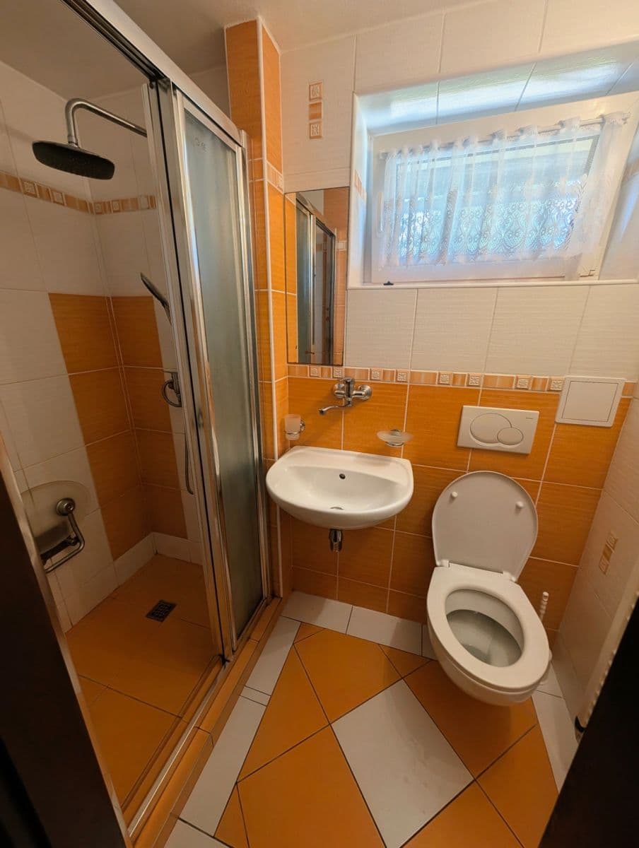 Prenájom bytu 2-izbový 36 m², Želivského, Jablonec nad Nisou, Liberecký kraj Prenájom bytu 2-izbový 36 m², Želivského, Jablonec nad Nisou, Liberecký kraj