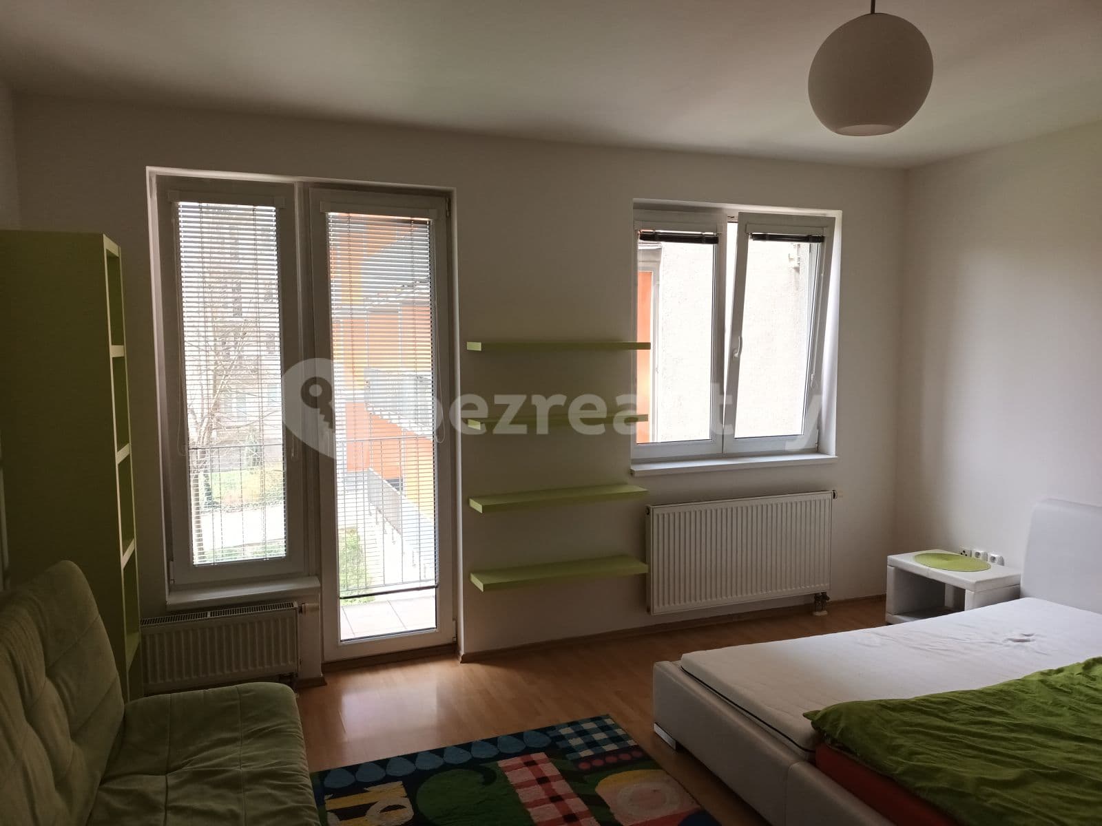Prenájom bytu 1-izbový 39 m², Názovská, Praha, Praha Prenájom bytu 1-izbový 39 m², Názovská, Praha, Praha