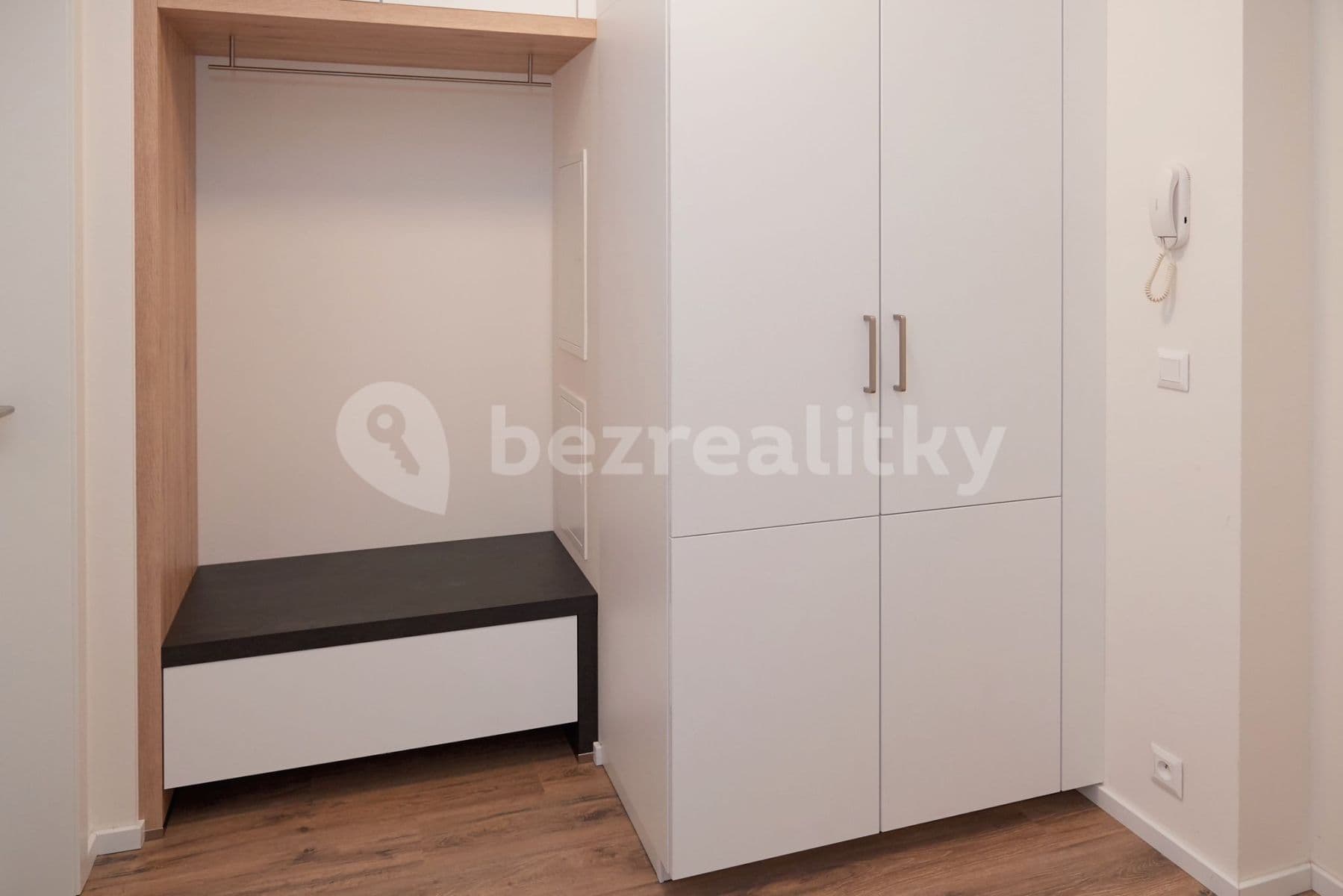 Prenájom bytu 2-izbový 57 m², Cihlářská, Beroun, Středočeský kraj Prenájom bytu 2-izbový 57 m², Cihlářská, Beroun, Středočeský kraj