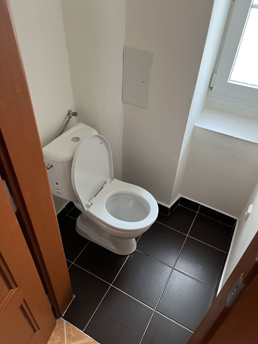 Prenájom bytu 1-izbový 37 m², Kovářská, Praha, Praha Prenájom bytu 1-izbový 37 m², Kovářská, Praha, Praha
