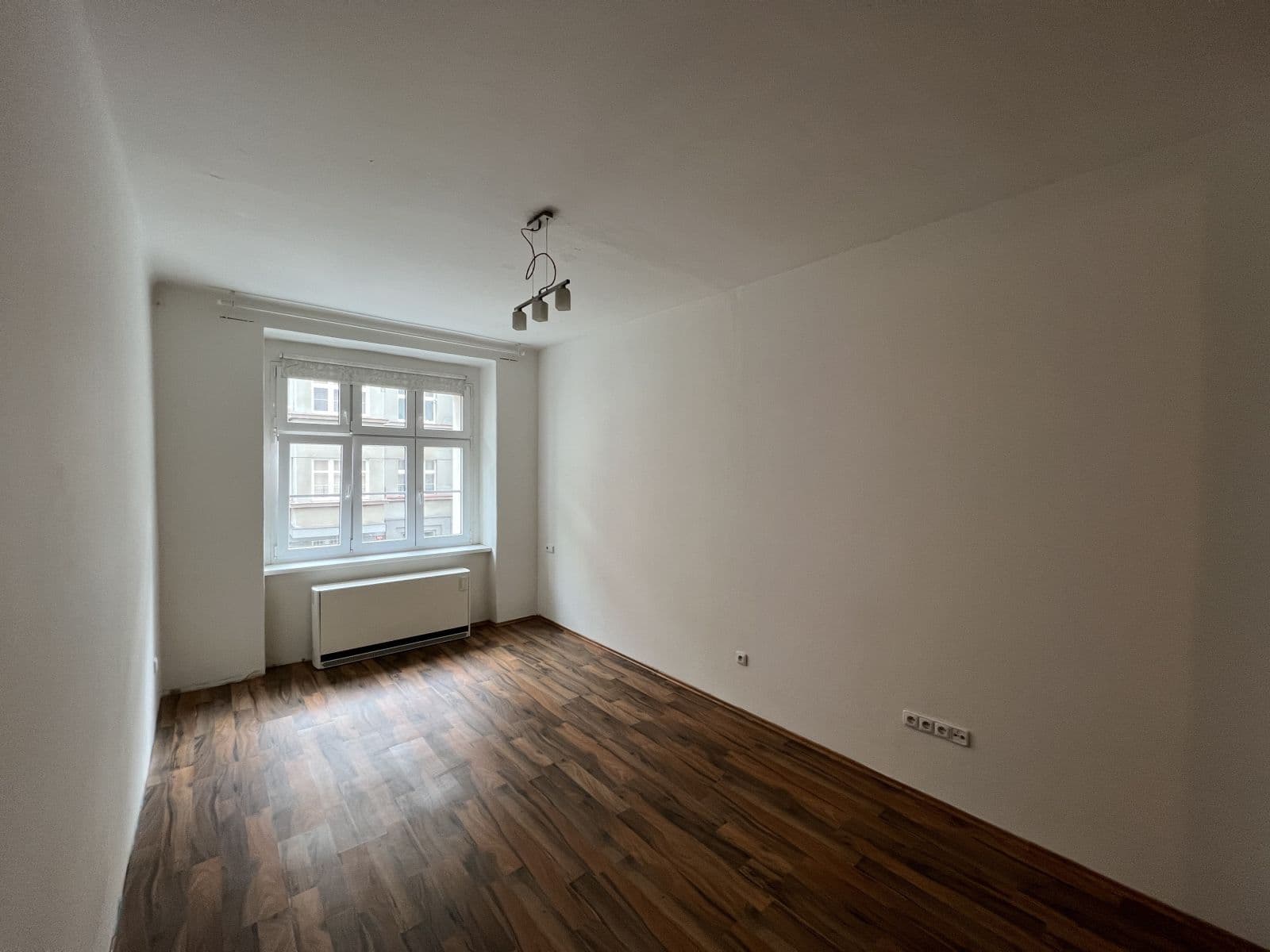 Prenájom bytu 1-izbový 37 m², Kovářská, Praha, Praha Prenájom bytu 1-izbový 37 m², Kovářská, Praha, Praha
