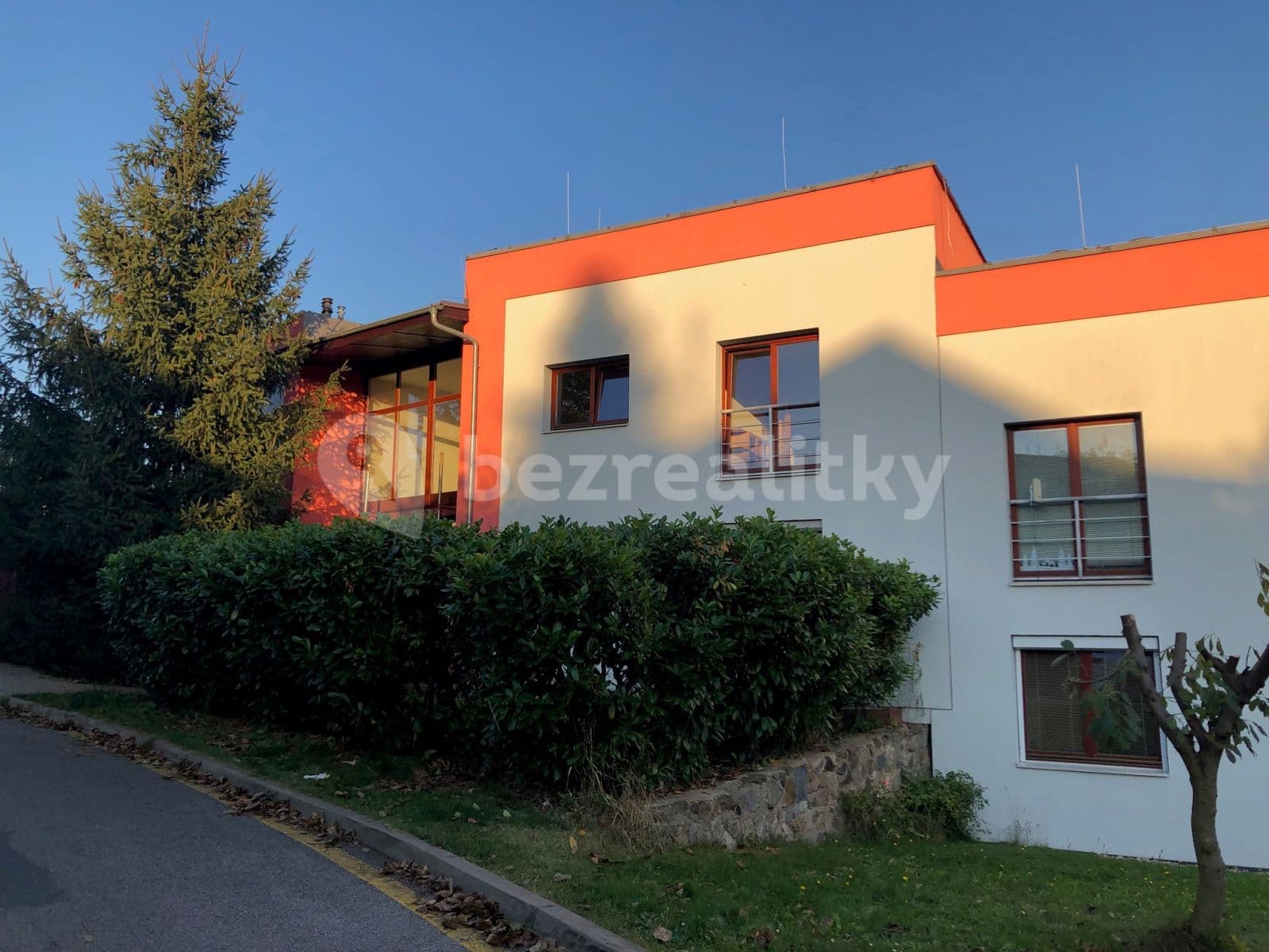 Prenájom bytu 2-izbový 47 m², Zahradní, Jílové u Prahy, Středočeský kraj Prenájom bytu 2-izbový 47 m², Zahradní, Jílové u Prahy, Středočeský kraj