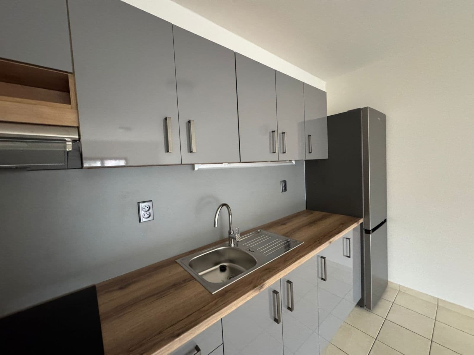 Prenájom bytu 2-izbový 47 m², Zahradní, Jílové u Prahy, Středočeský kraj Prenájom bytu 2-izbový 47 m², Zahradní, Jílové u Prahy, Středočeský kraj