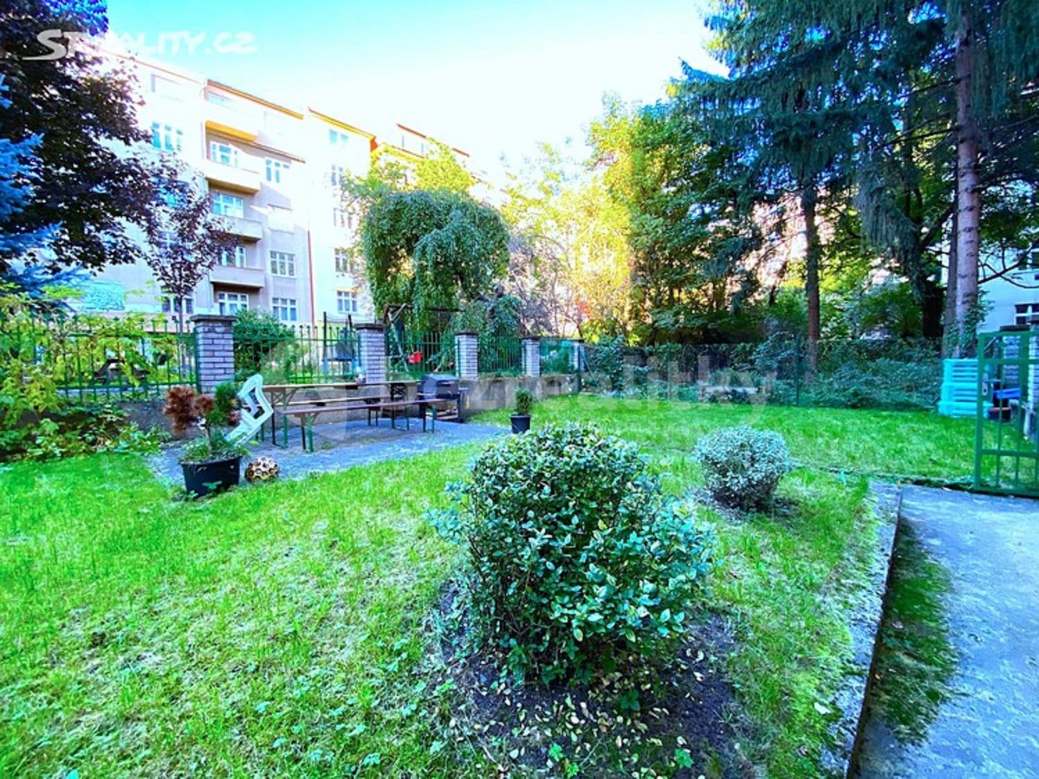 Prenájom bytu 1-izbový 28 m², Na Dolinách, Praha, Praha Prenájom bytu 1-izbový 28 m², Na Dolinách, Praha, Praha