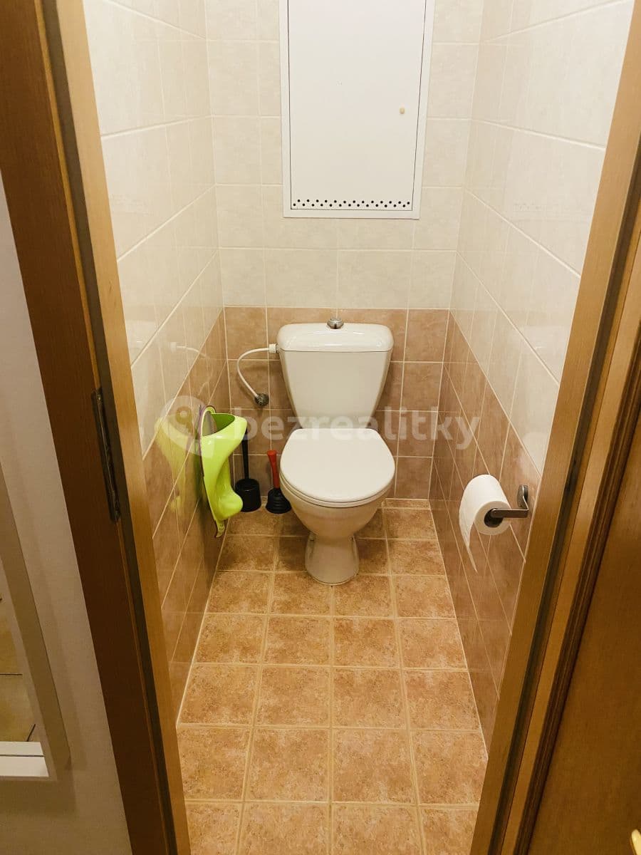 Prenájom bytu 3-izbový 63 m², Na Kavčí skále, Říčany, Středočeský kraj Prenájom bytu 3-izbový 63 m², Na Kavčí skále, Říčany, Středočeský kraj