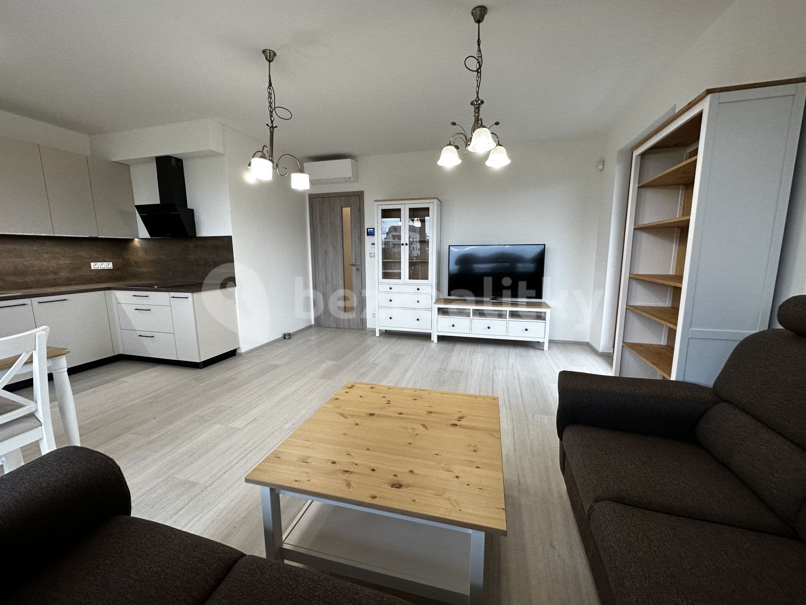 Prenájom bytu 2-izbový 83 m², Lučištníků, Praha, Praha Prenájom bytu 2-izbový 83 m², Lučištníků, Praha, Praha