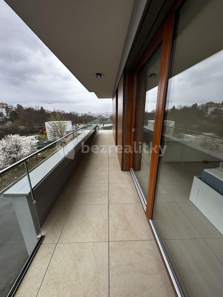 Prenájom bytu 2-izbový 83 m², Lučištníků, Praha, Praha Prenájom bytu 2-izbový 83 m², Lučištníků, Praha, Praha