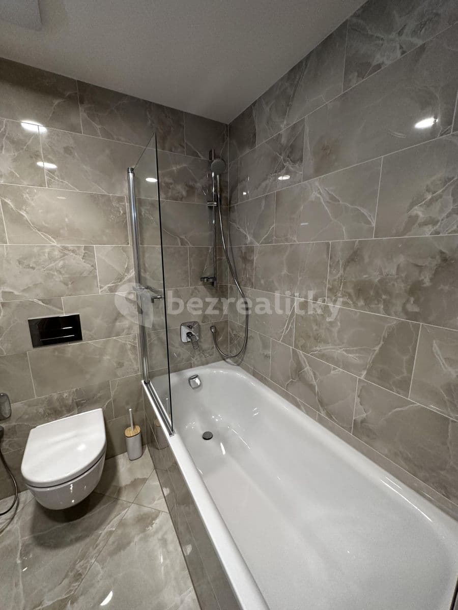 Prenájom bytu 2-izbový 83 m², Lučištníků, Praha, Praha Prenájom bytu 2-izbový 83 m², Lučištníků, Praha, Praha