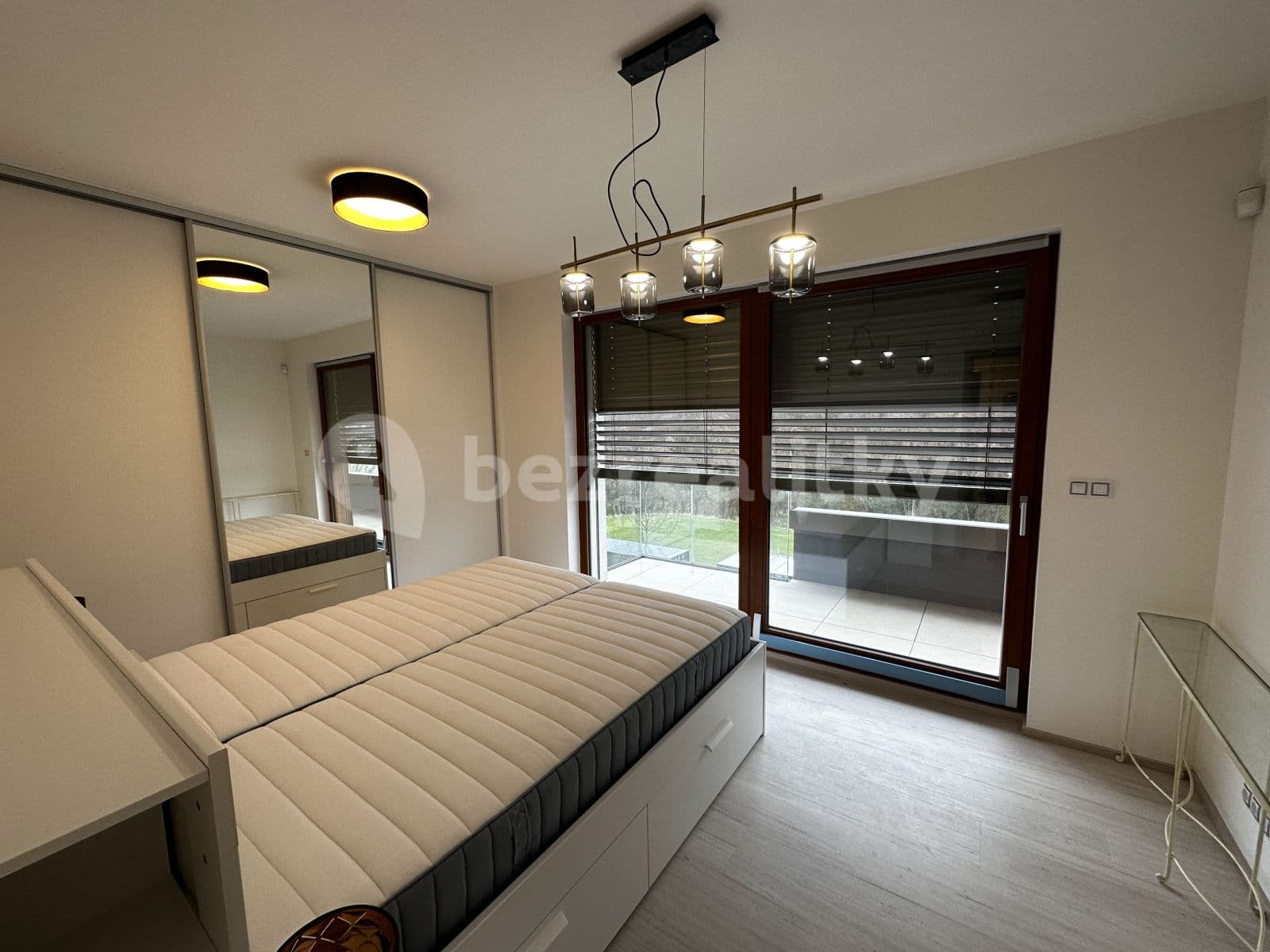 Prenájom bytu 2-izbový 83 m², Lučištníků, Praha, Praha Prenájom bytu 2-izbový 83 m², Lučištníků, Praha, Praha