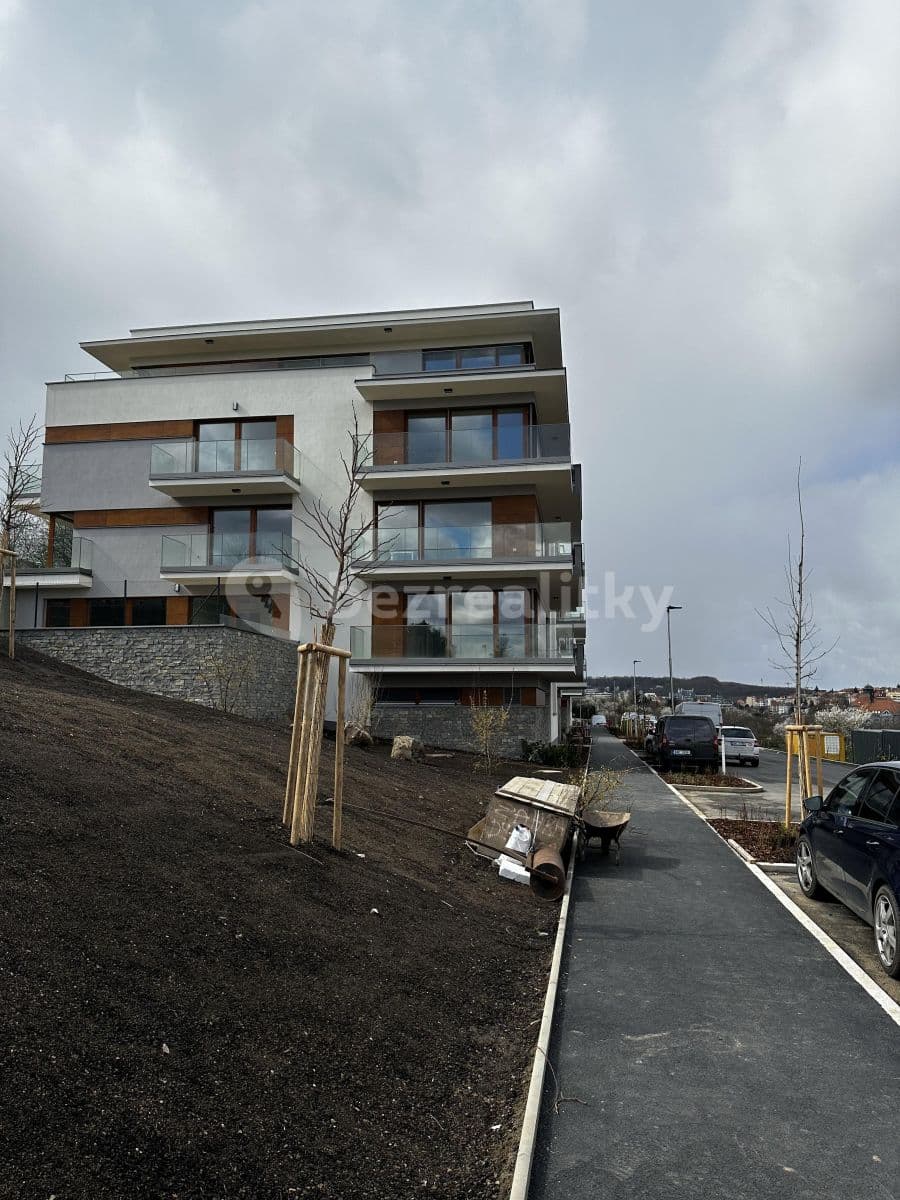 Prenájom bytu 2-izbový 83 m², Lučištníků, Praha, Praha Prenájom bytu 2-izbový 83 m², Lučištníků, Praha, Praha