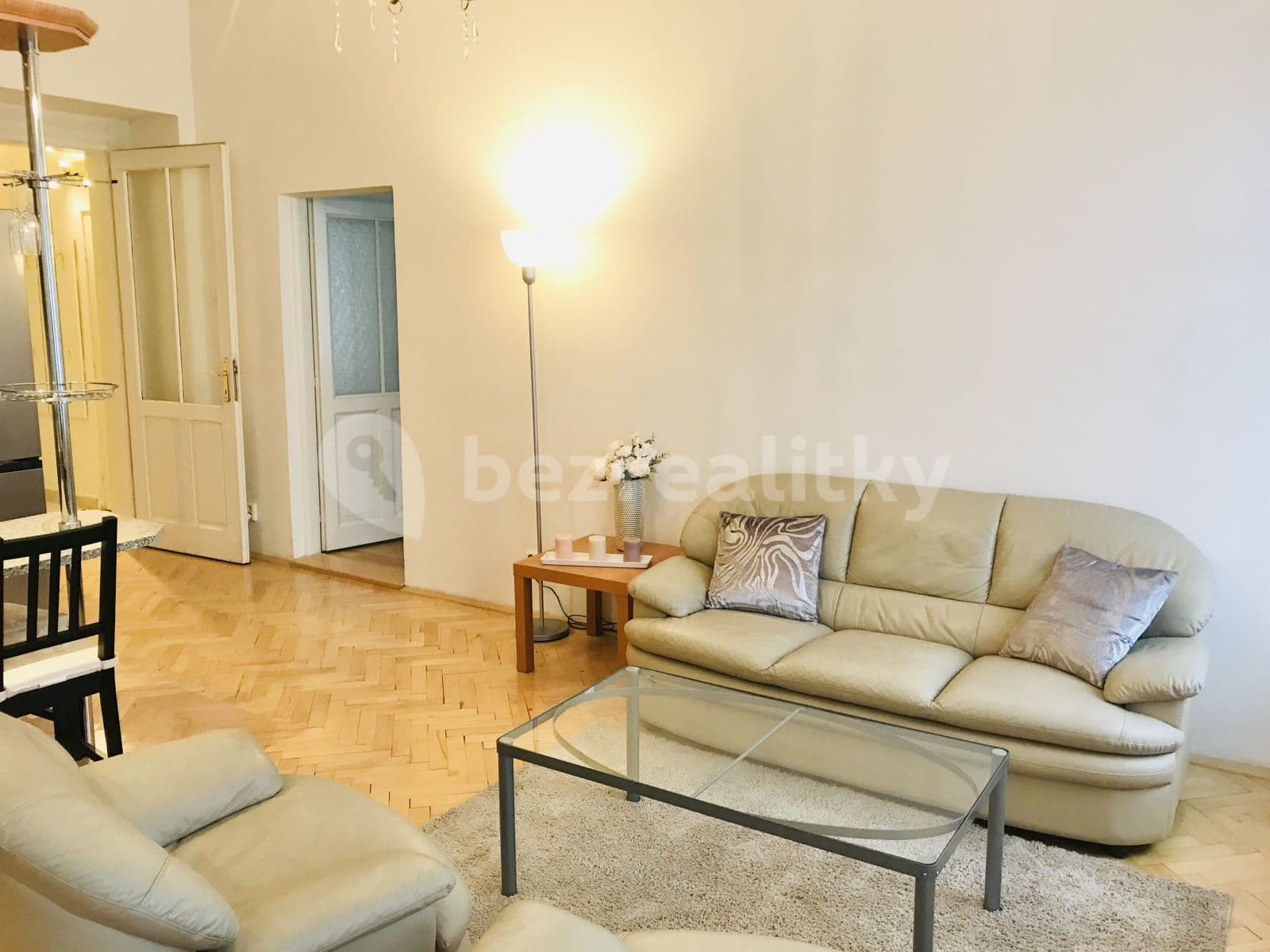 Prenájom bytu 3-izbový 75 m², Budečská, Praha, Praha Prenájom bytu 3-izbový 75 m², Budečská, Praha, Praha