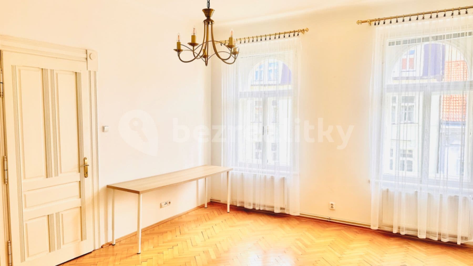 Prenájom bytu 3-izbový 75 m², Budečská, Praha, Praha Prenájom bytu 3-izbový 75 m², Budečská, Praha, Praha