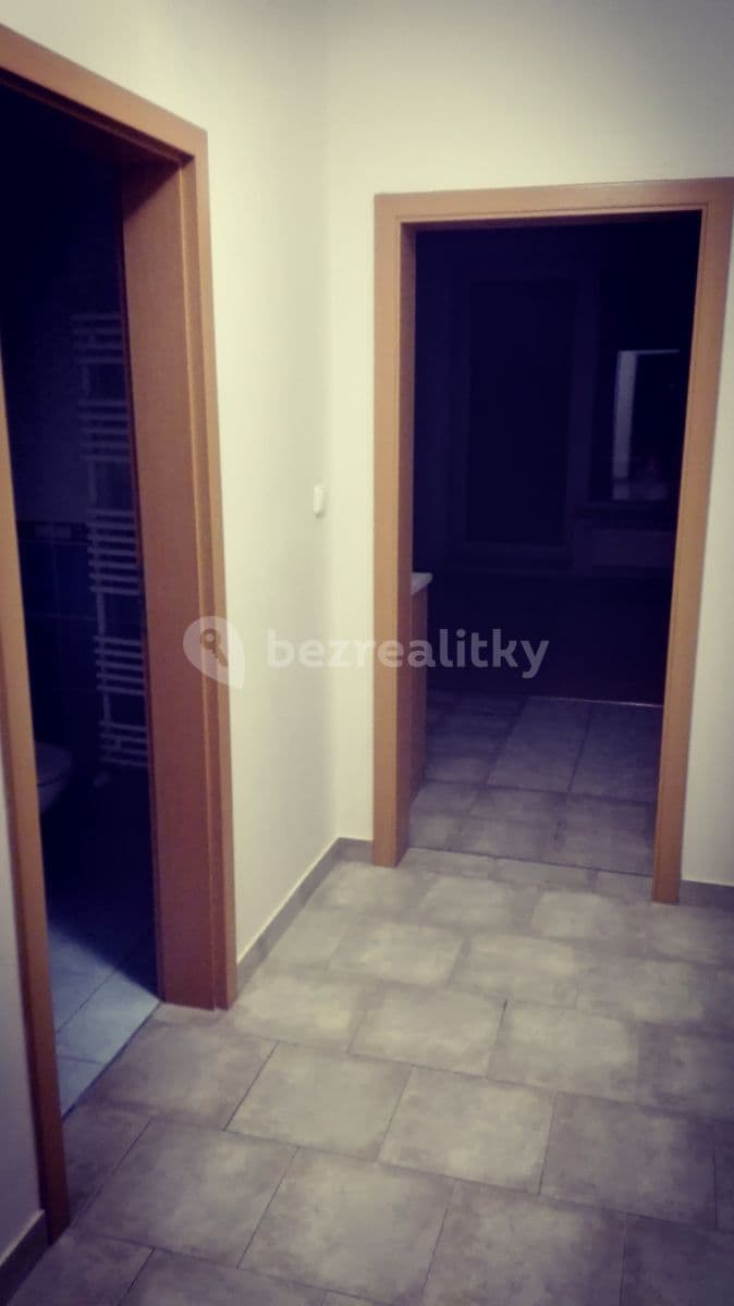 Prenájom bytu 1-izbový 30 m², Na Honech I, Zlín, Zlínský kraj Prenájom bytu 1-izbový 30 m², Na Honech I, Zlín, Zlínský kraj