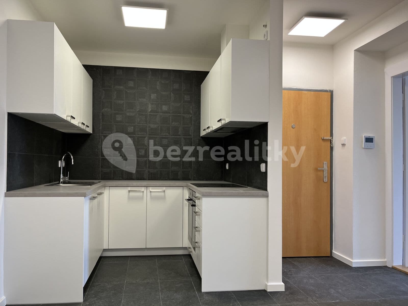 Prenájom bytu 2-izbový 53 m², Velehradská, Praha, Praha Prenájom bytu 2-izbový 53 m², Velehradská, Praha, Praha