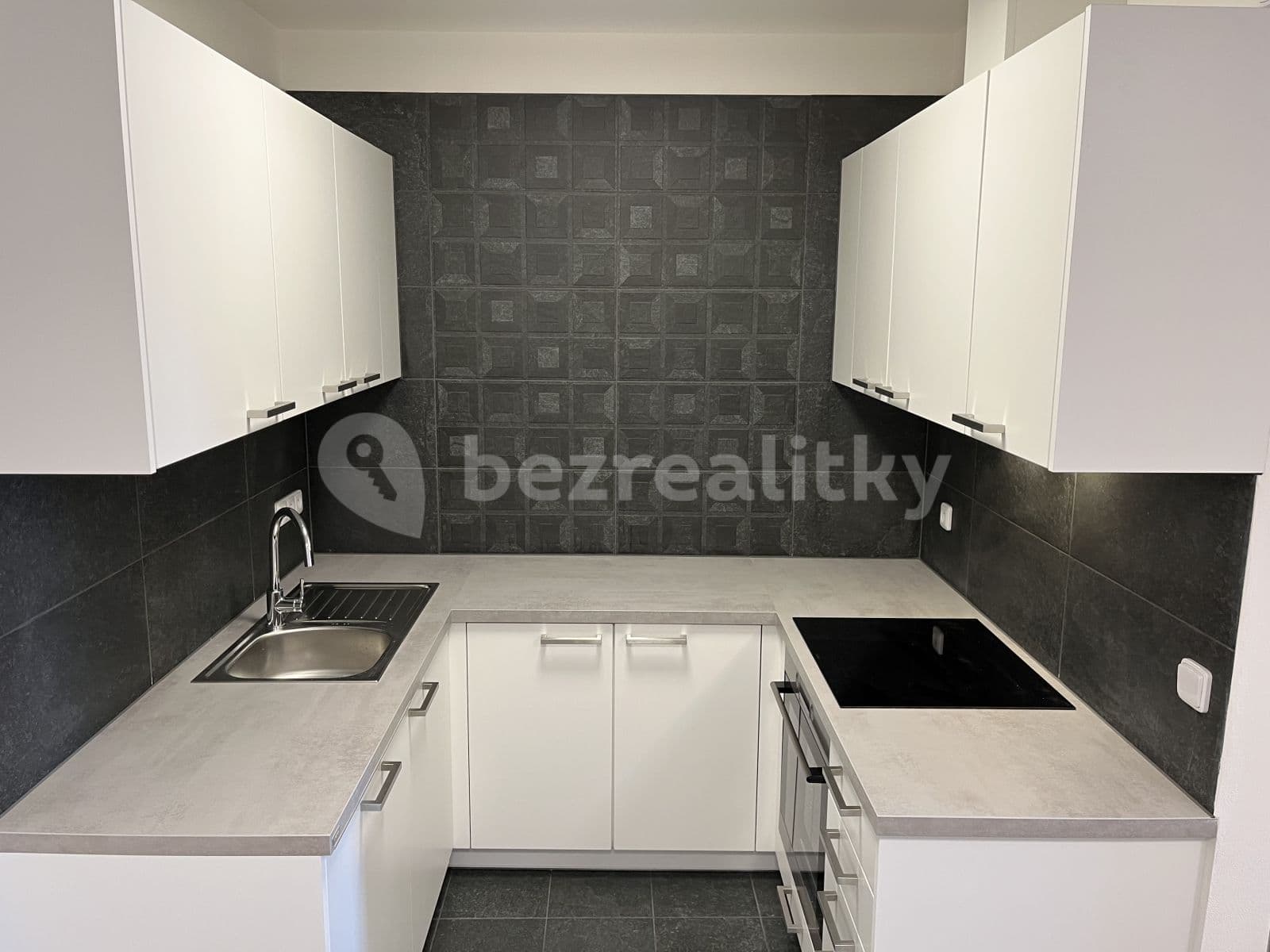 Prenájom bytu 2-izbový 53 m², Velehradská, Praha, Praha Prenájom bytu 2-izbový 53 m², Velehradská, Praha, Praha