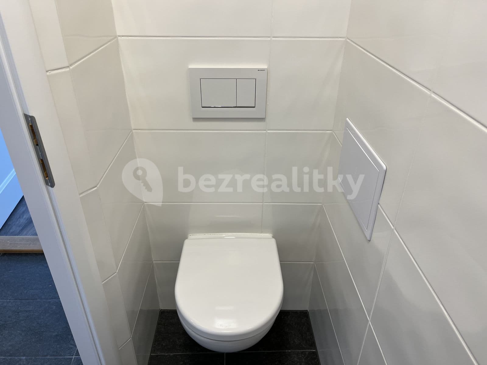 Prenájom bytu 2-izbový 53 m², Velehradská, Praha, Praha Prenájom bytu 2-izbový 53 m², Velehradská, Praha, Praha