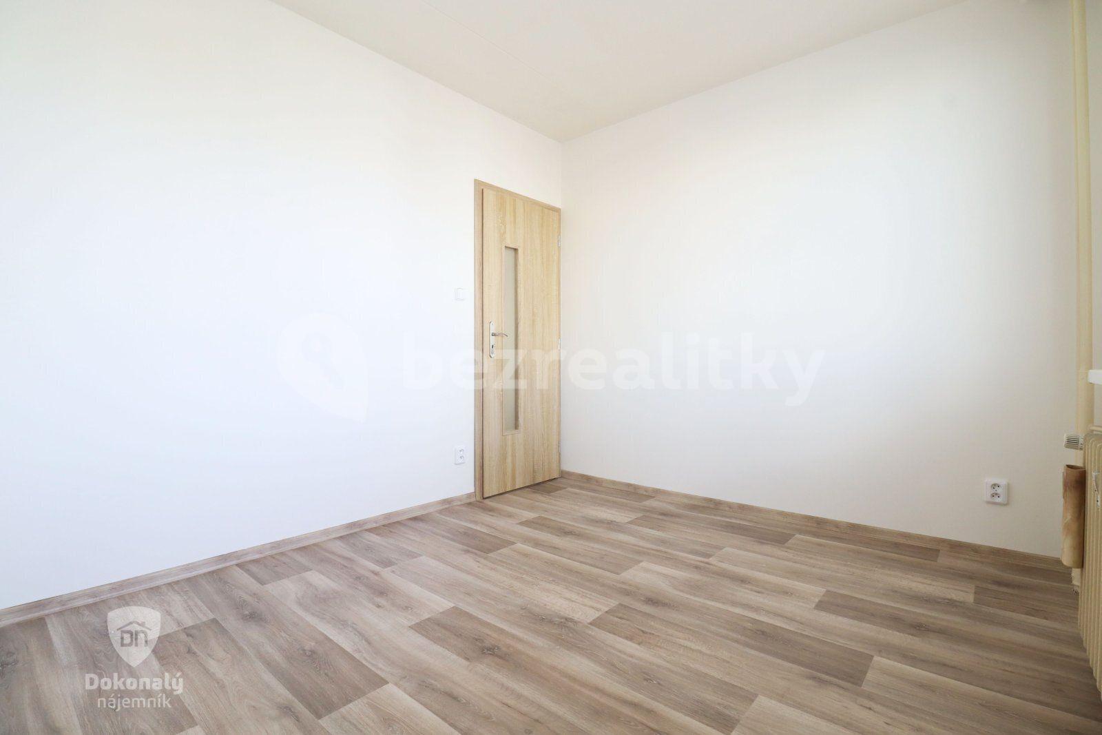 Prenájom bytu 3-izbový 58 m², Novodvorská, Praha, Praha