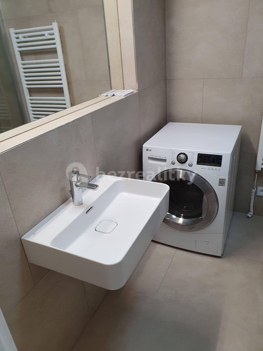 Prenájom bytu 1-izbový 39 m², Pod Dálnicí, Praha, Praha Prenájom bytu 1-izbový 39 m², Pod Dálnicí, Praha, Praha