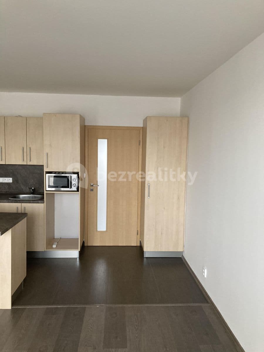 Prenájom bytu 2-izbový 46 m², Gabinova, Praha, Praha Prenájom bytu 2-izbový 46 m², Gabinova, Praha, Praha