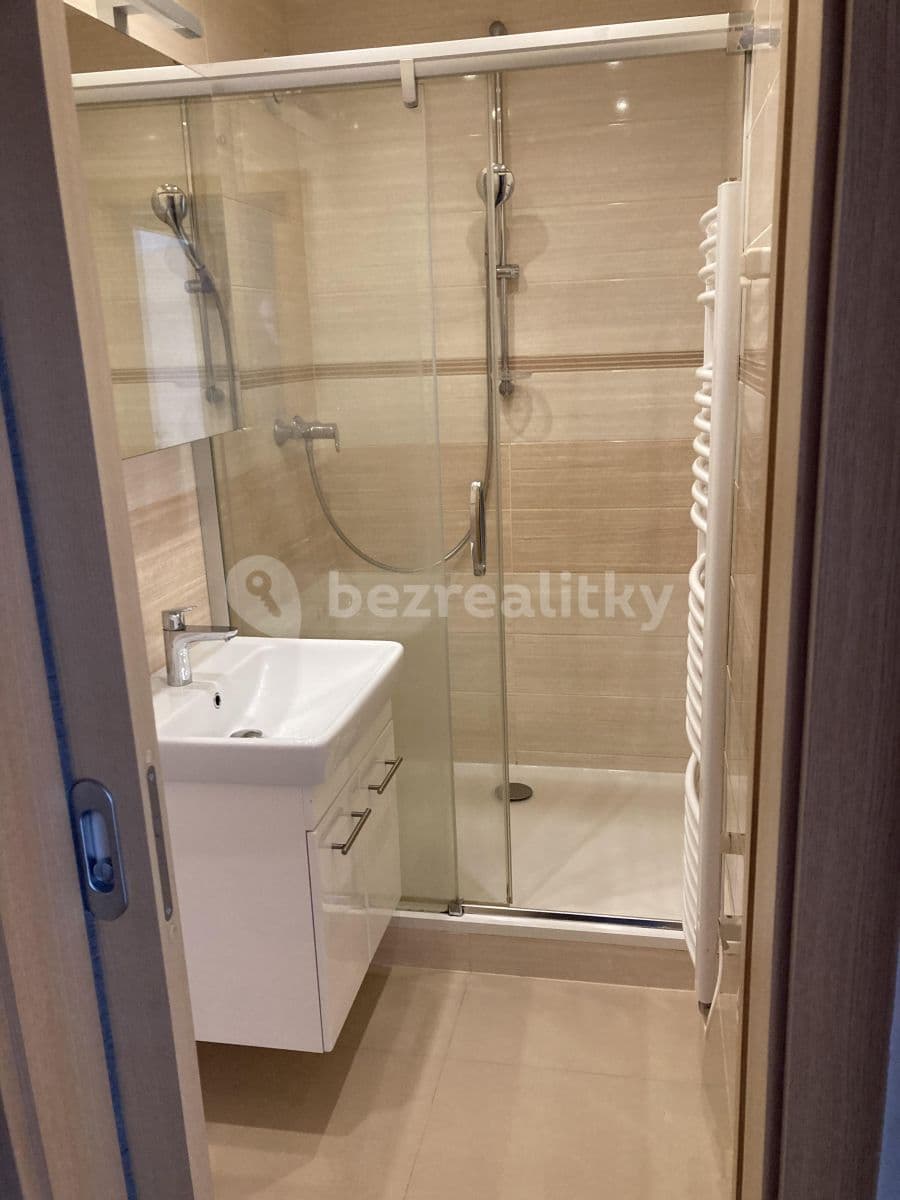 Prenájom bytu 2-izbový 46 m², Gabinova, Praha, Praha Prenájom bytu 2-izbový 46 m², Gabinova, Praha, Praha
