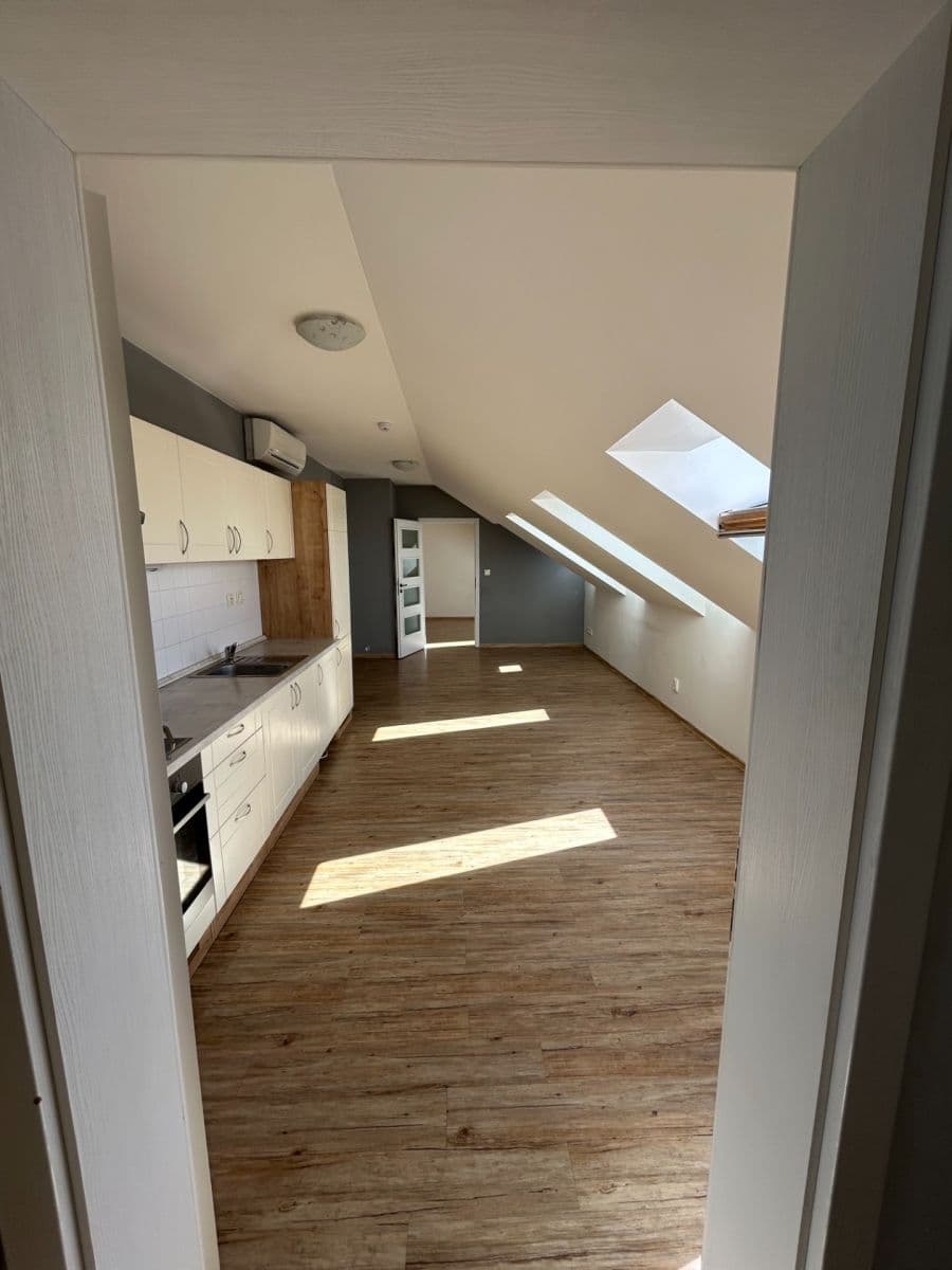 Prenájom bytu 2-izbový 48 m², U Pivovaru, Dobříš, Středočeský kraj Prenájom bytu 2-izbový 48 m², U Pivovaru, Dobříš, Středočeský kraj