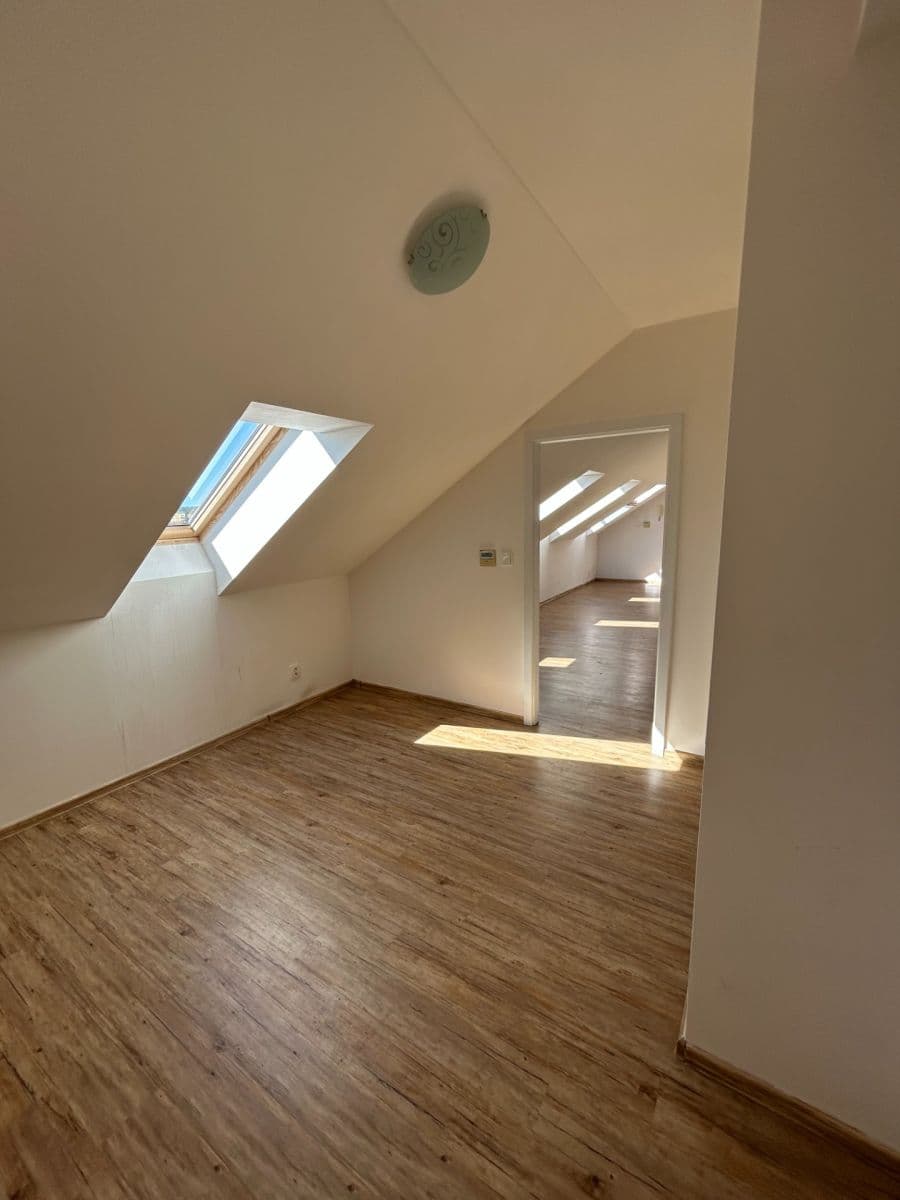 Prenájom bytu 2-izbový 48 m², U Pivovaru, Dobříš, Středočeský kraj Prenájom bytu 2-izbový 48 m², U Pivovaru, Dobříš, Středočeský kraj