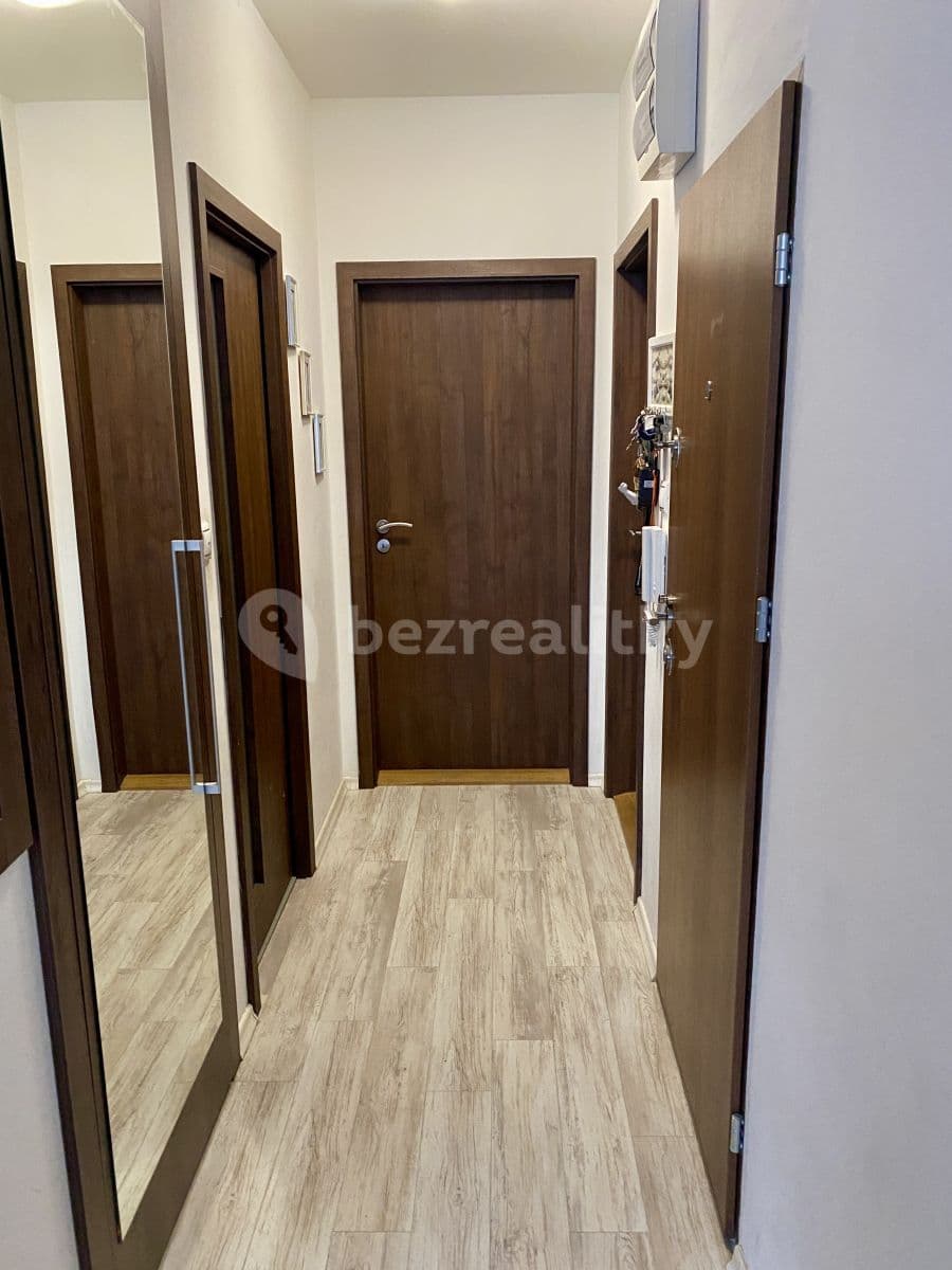 Prenájom bytu 3-izbový 65 m², Branky, Ostopovice, Jihomoravský kraj Prenájom bytu 3-izbový 65 m², Branky, Ostopovice, Jihomoravský kraj