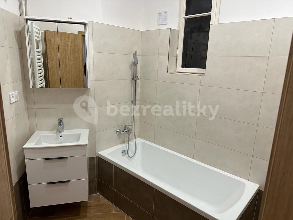 Prenájom bytu 1-izbový 45 m², Žitomírská, Praha, Praha Prenájom bytu 1-izbový 45 m², Žitomírská, Praha, Praha