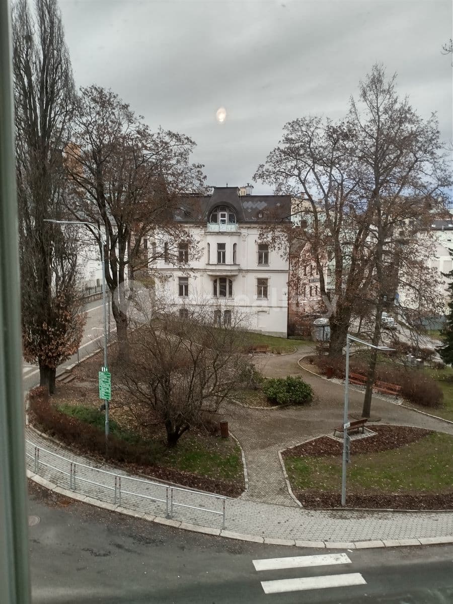 Prenájom bytu 1-izbový 21 m², Anenské náměstí, Jablonec nad Nisou, Liberecký kraj Prenájom bytu 1-izbový 21 m², Anenské náměstí, Jablonec nad Nisou, Liberecký kraj