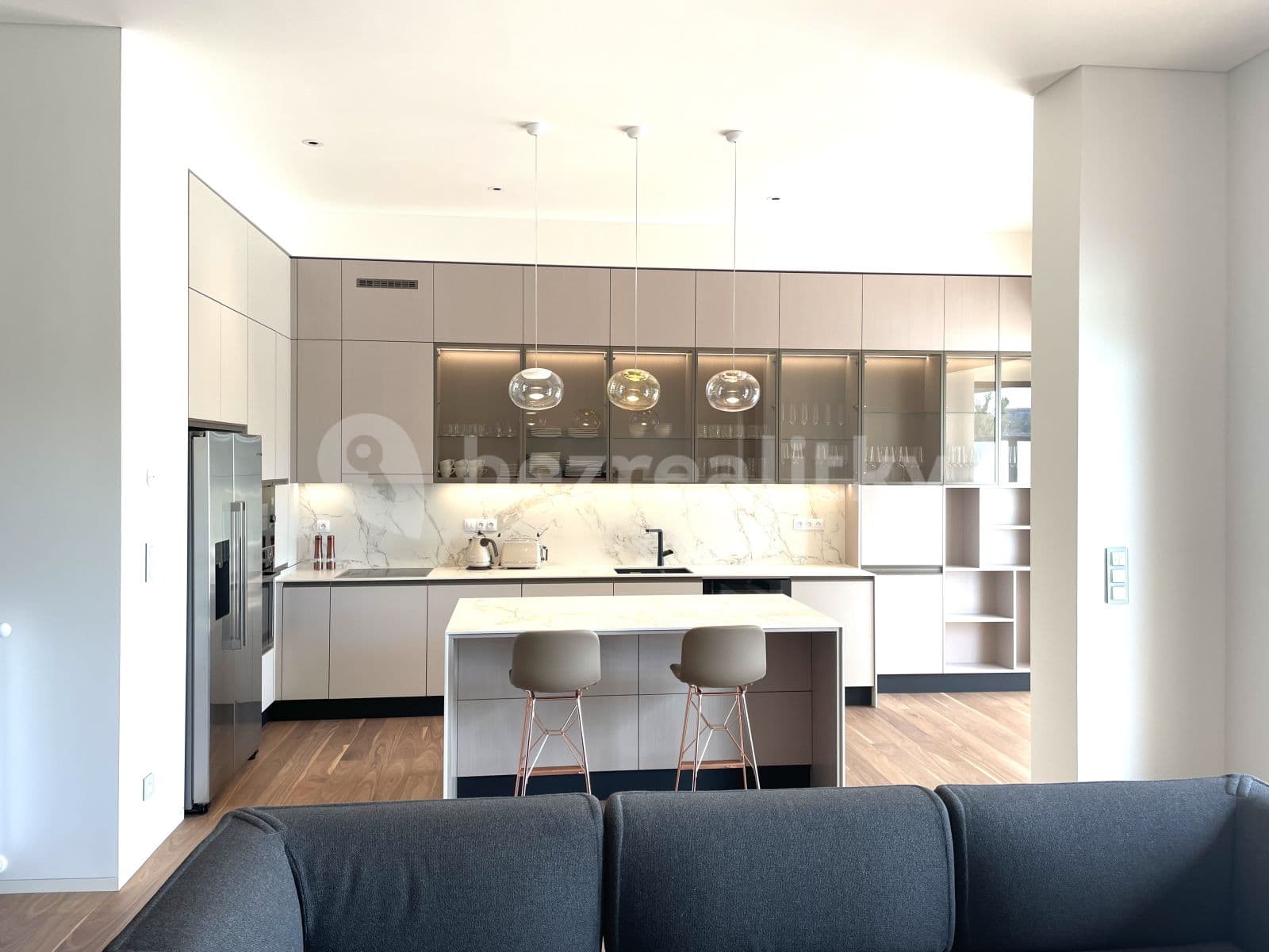 Prenájom bytu 3-izbový 145 m², Sanderova, Praha, Praha Prenájom bytu 3-izbový 145 m², Sanderova, Praha, Praha