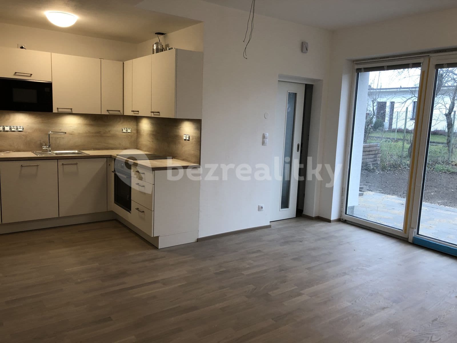 Prenájom bytu 2-izbový 44 m², Nová, Jihlava, Kraj Vysočina Prenájom bytu 2-izbový 44 m², Nová, Jihlava, Kraj Vysočina