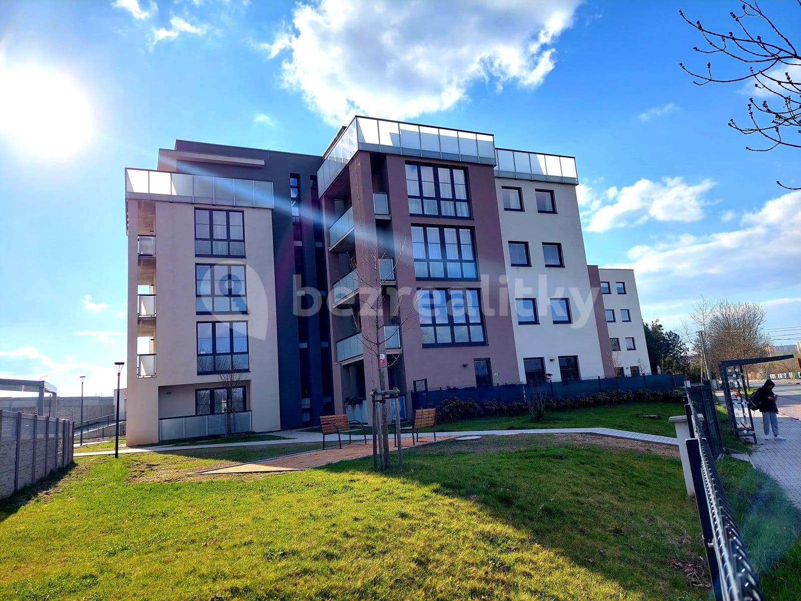 Prenájom bytu 1-izbový 37 m², U Velkého rybníka, Plzeň, Plzeňský kraj Prenájom bytu 1-izbový 37 m², U Velkého rybníka, Plzeň, Plzeňský kraj
