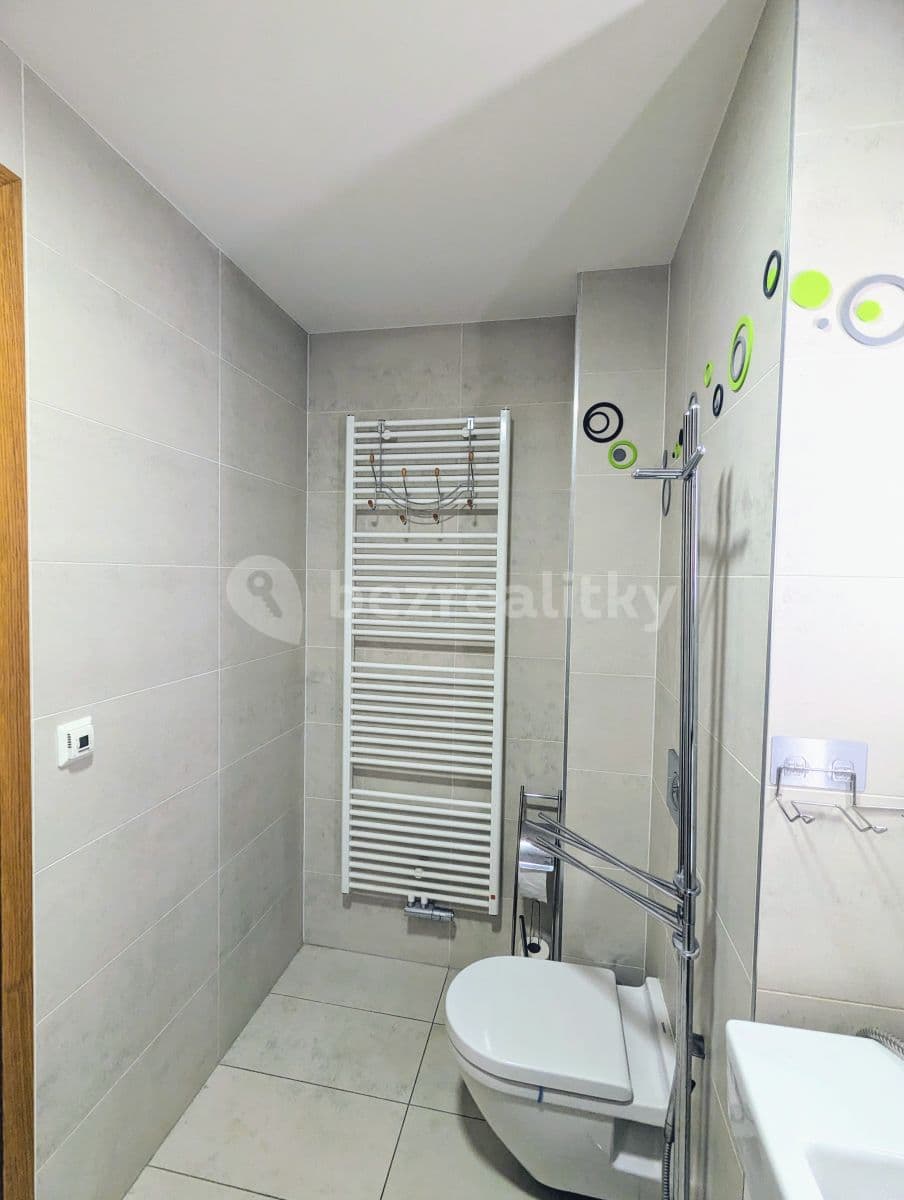 Prenájom bytu 2-izbový 81 m², Ke Kapslovně, Praha, Praha Prenájom bytu 2-izbový 81 m², Ke Kapslovně, Praha, Praha