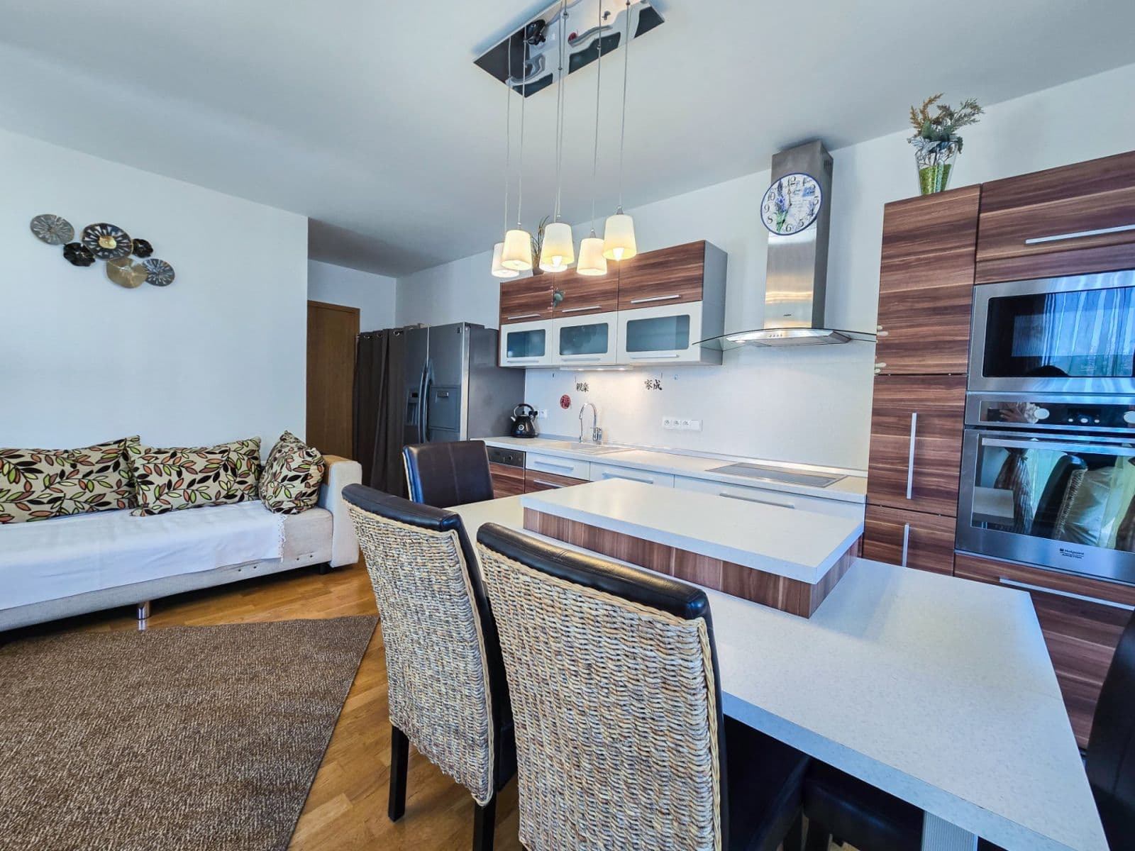 Prenájom bytu 2-izbový 81 m², Ke Kapslovně, Praha, Praha Prenájom bytu 2-izbový 81 m², Ke Kapslovně, Praha, Praha