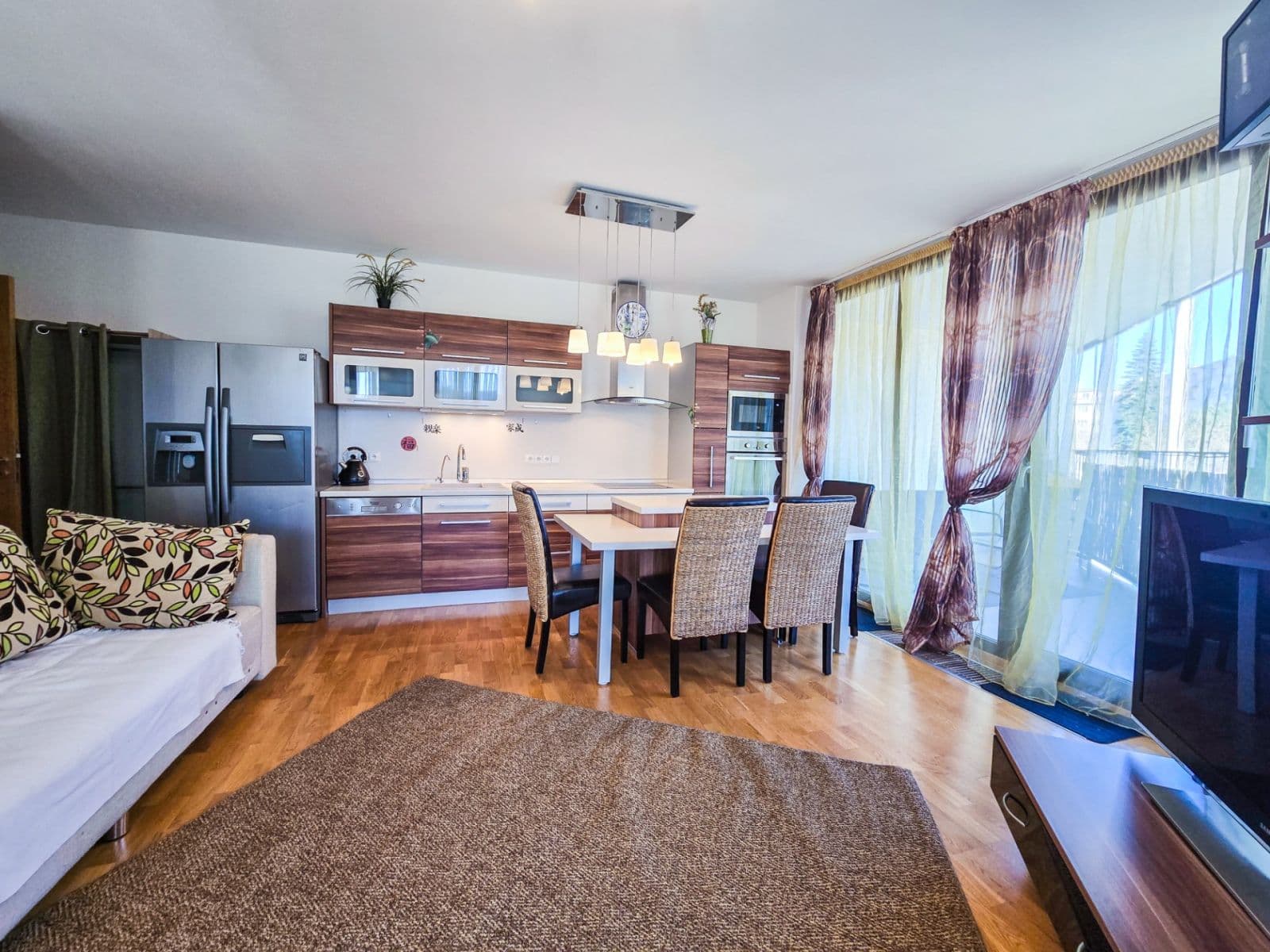 Prenájom bytu 2-izbový 81 m², Ke Kapslovně, Praha, Praha Prenájom bytu 2-izbový 81 m², Ke Kapslovně, Praha, Praha